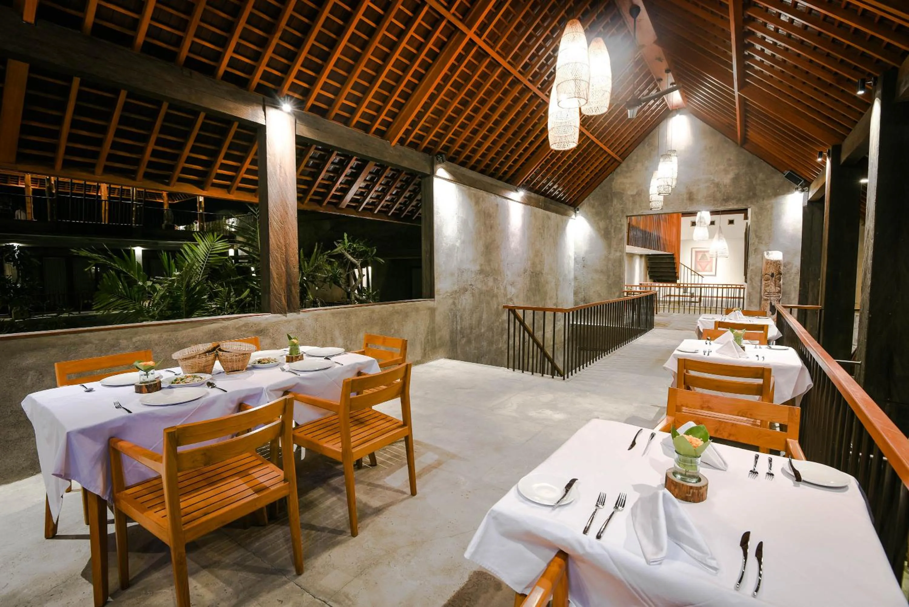 Restaurant/places to eat in Purana Suite Ubud