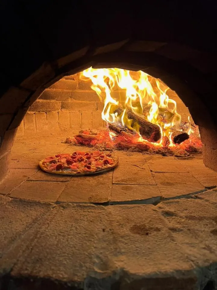 Restaurant/places to eat in Don Tomas Viñedo cabañas