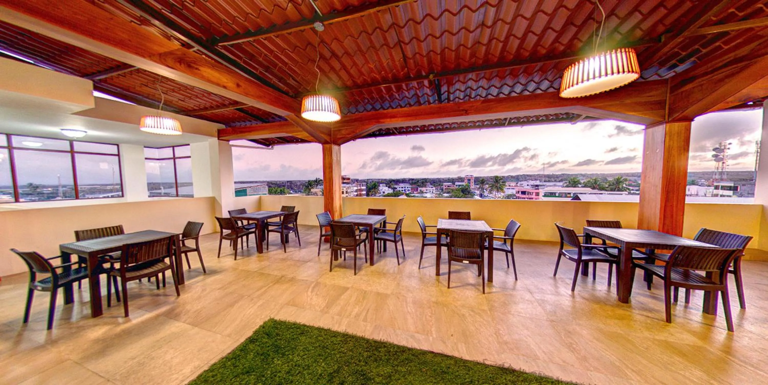 Restaurant/places to eat in Hostal España