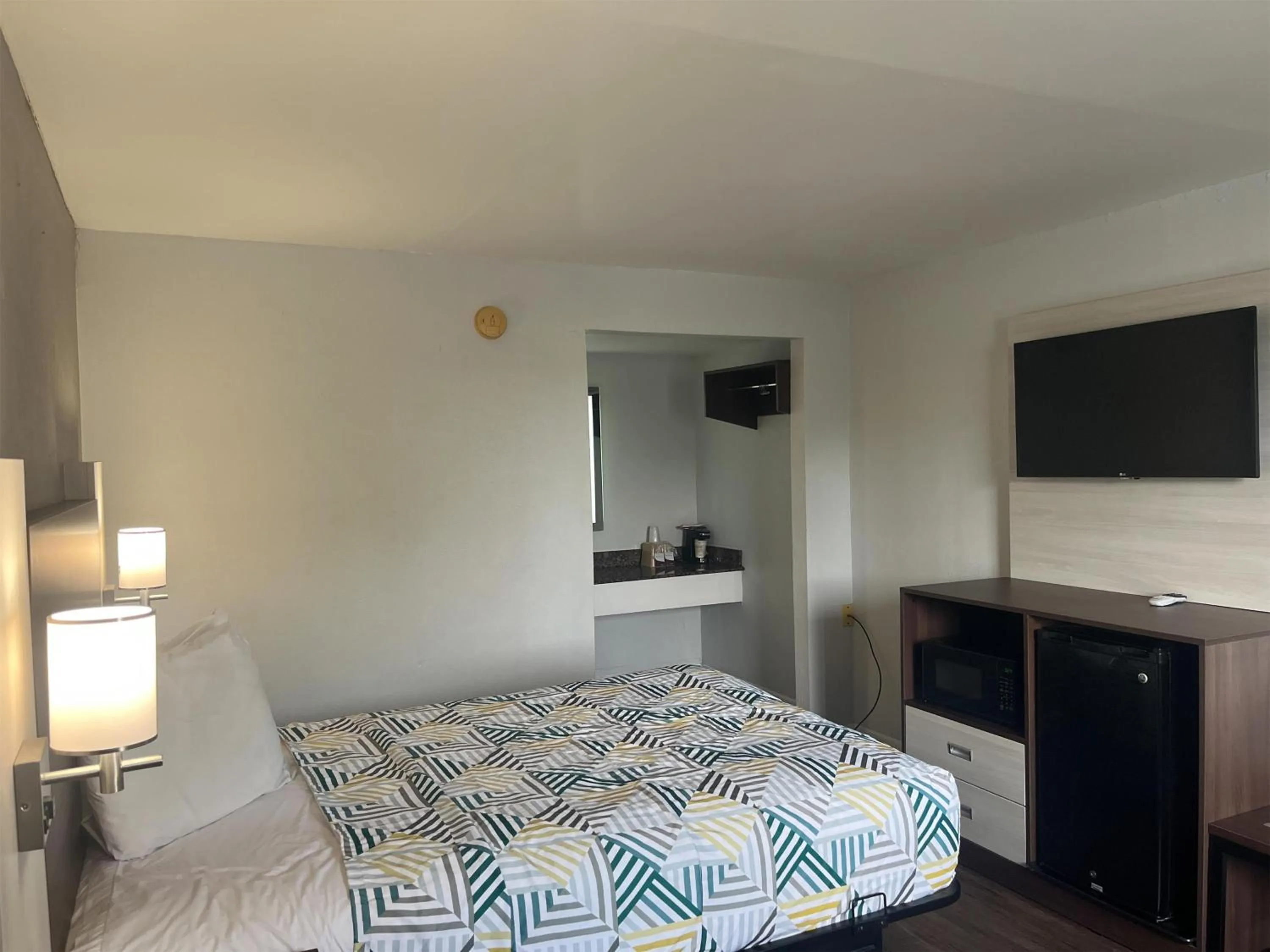 Bedroom, Bed in Motel 6 Saint George, SC – I-95