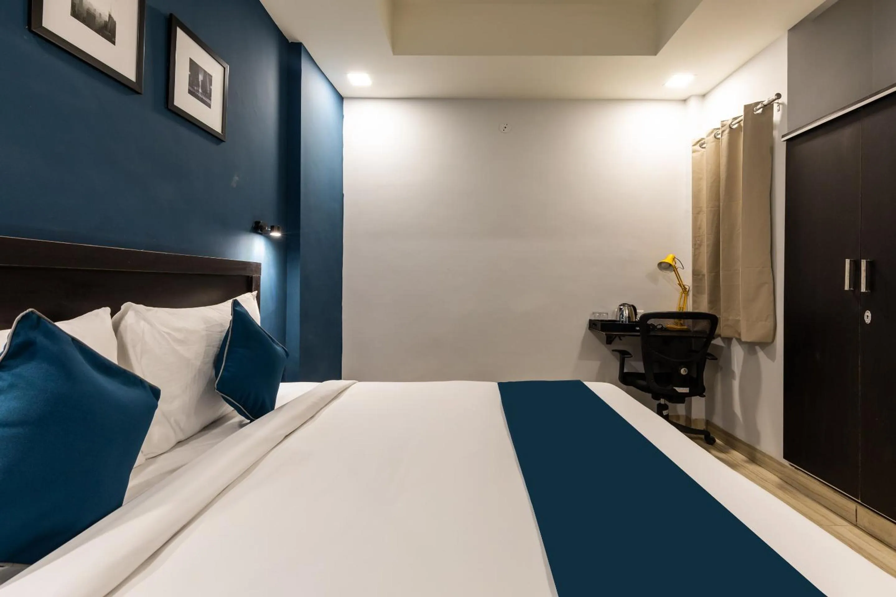 Bedroom, Bed in SILVERKEY FUSION STAYS