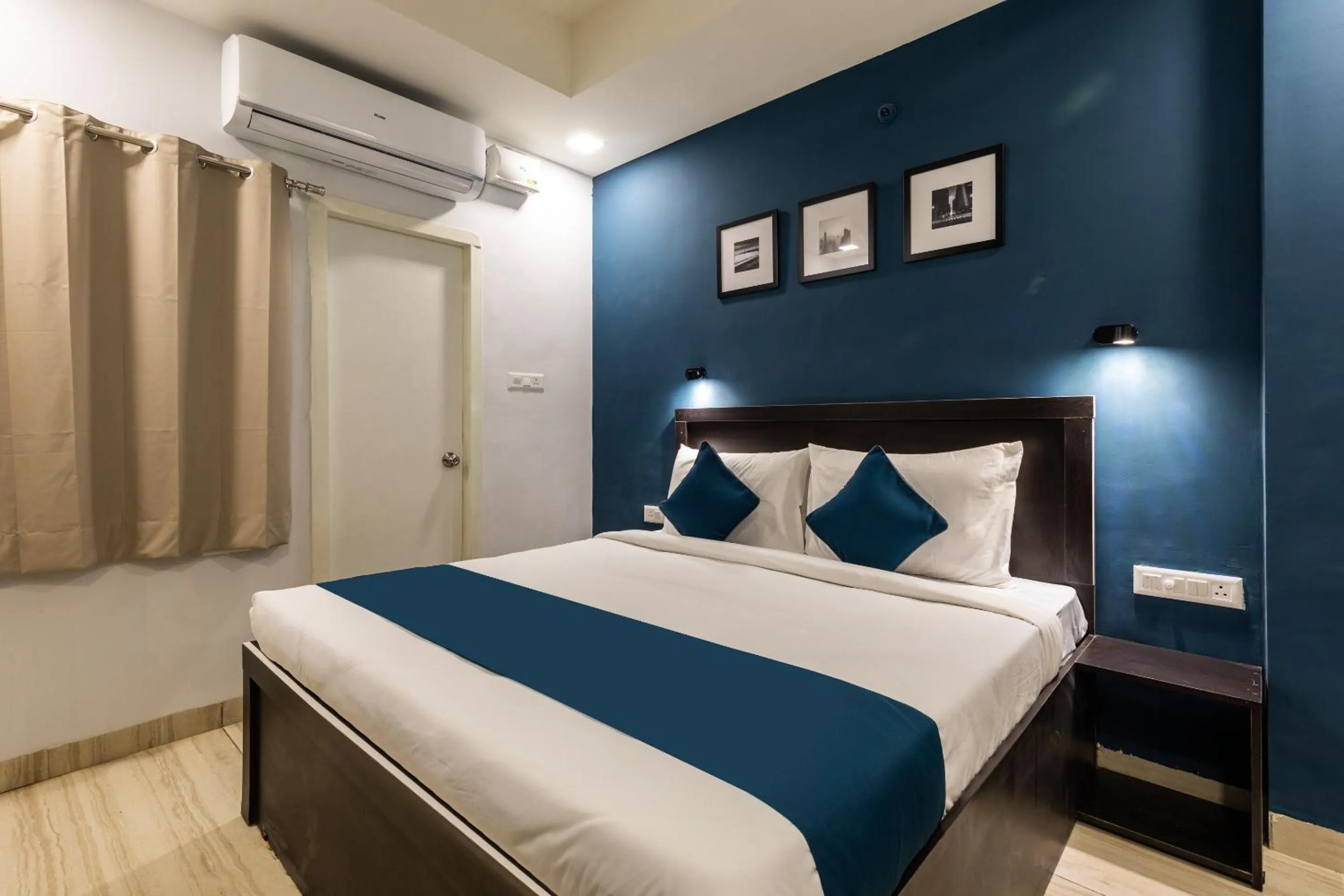 Bedroom, Bed in SILVERKEY FUSION STAYS