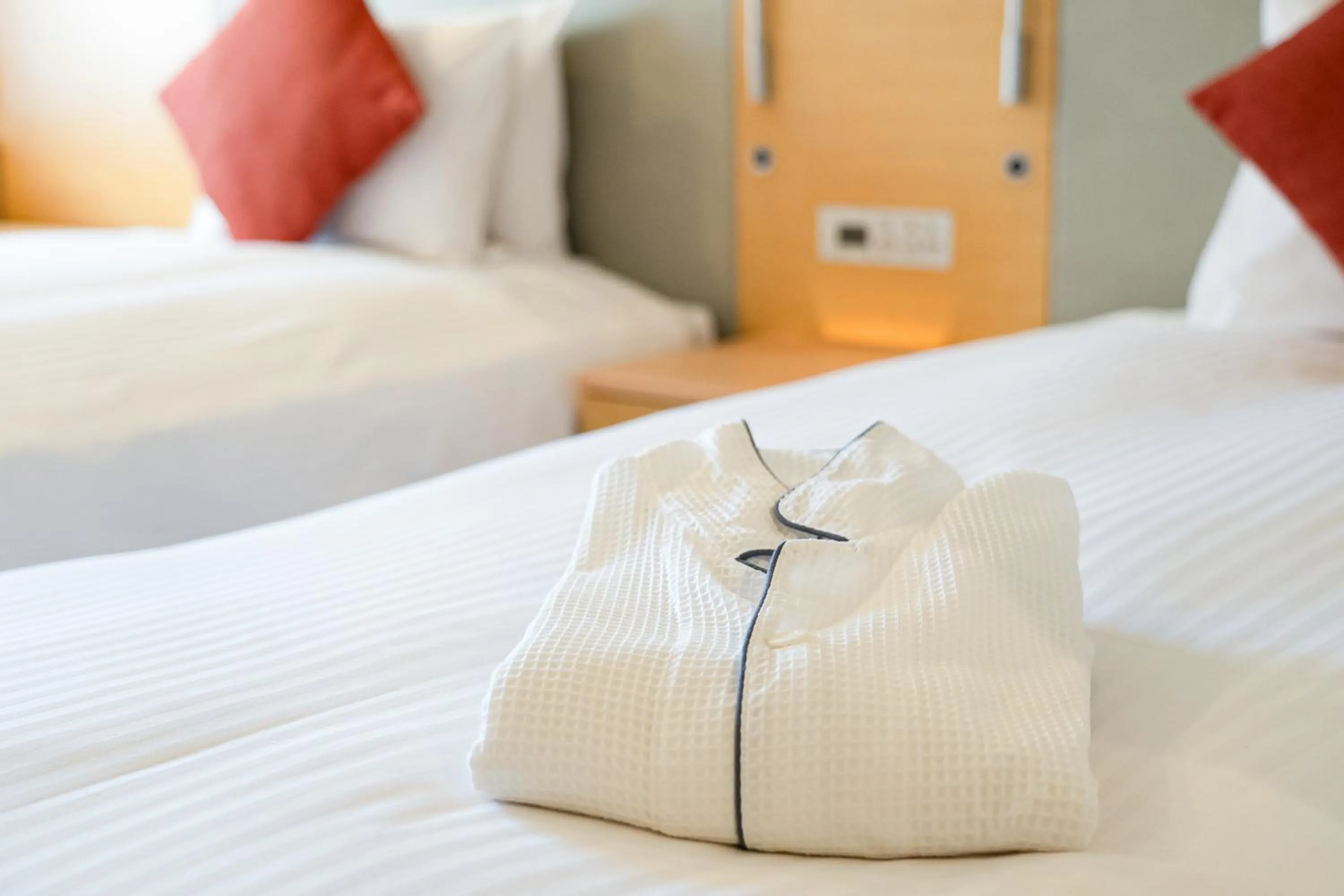 Photo of the whole room, Bed in Hotel JAL City Kannai Yokohama