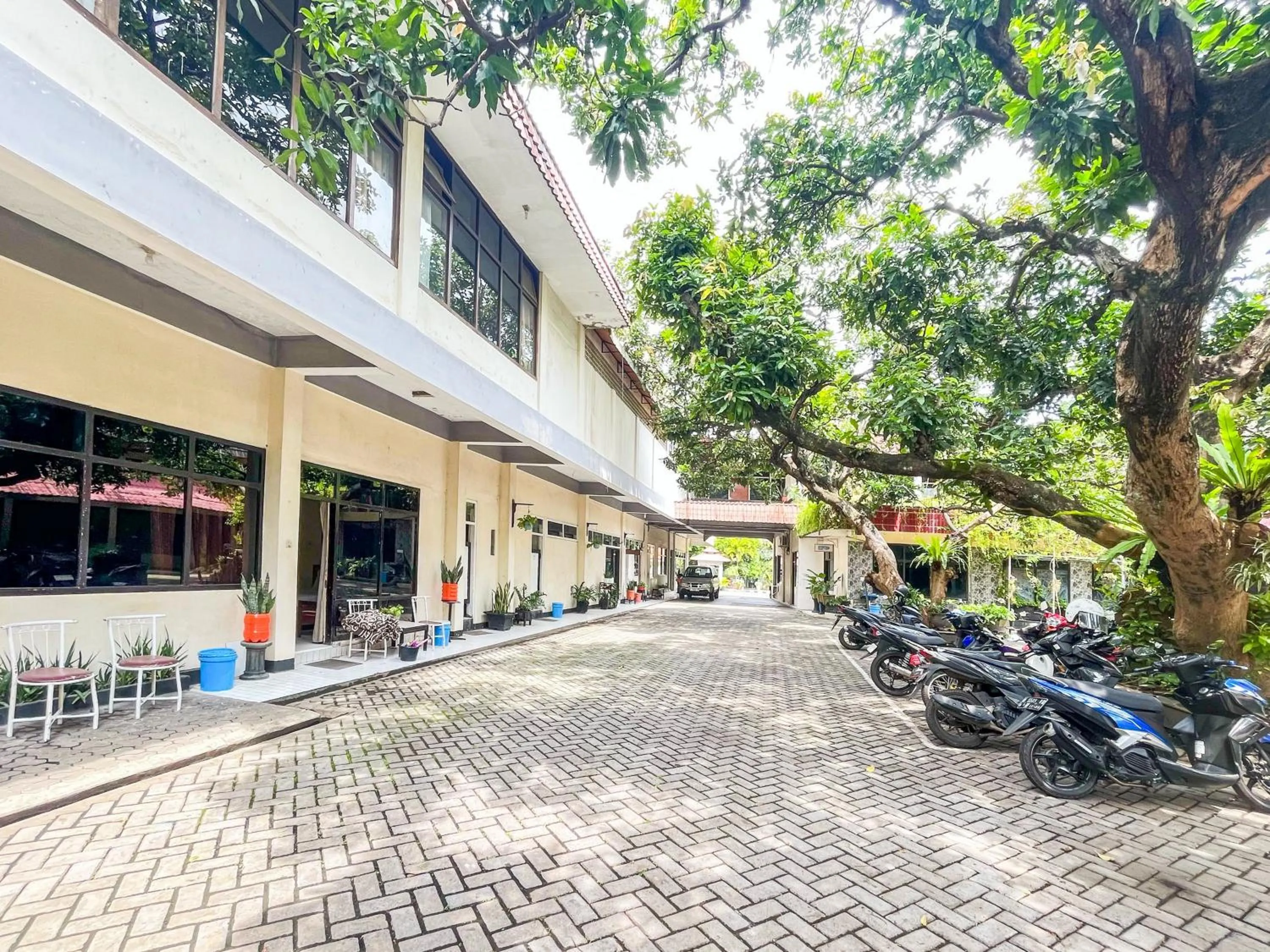 Property building in RedDoorz at Hotel Tampiarto Probolinggo Jawa Timur