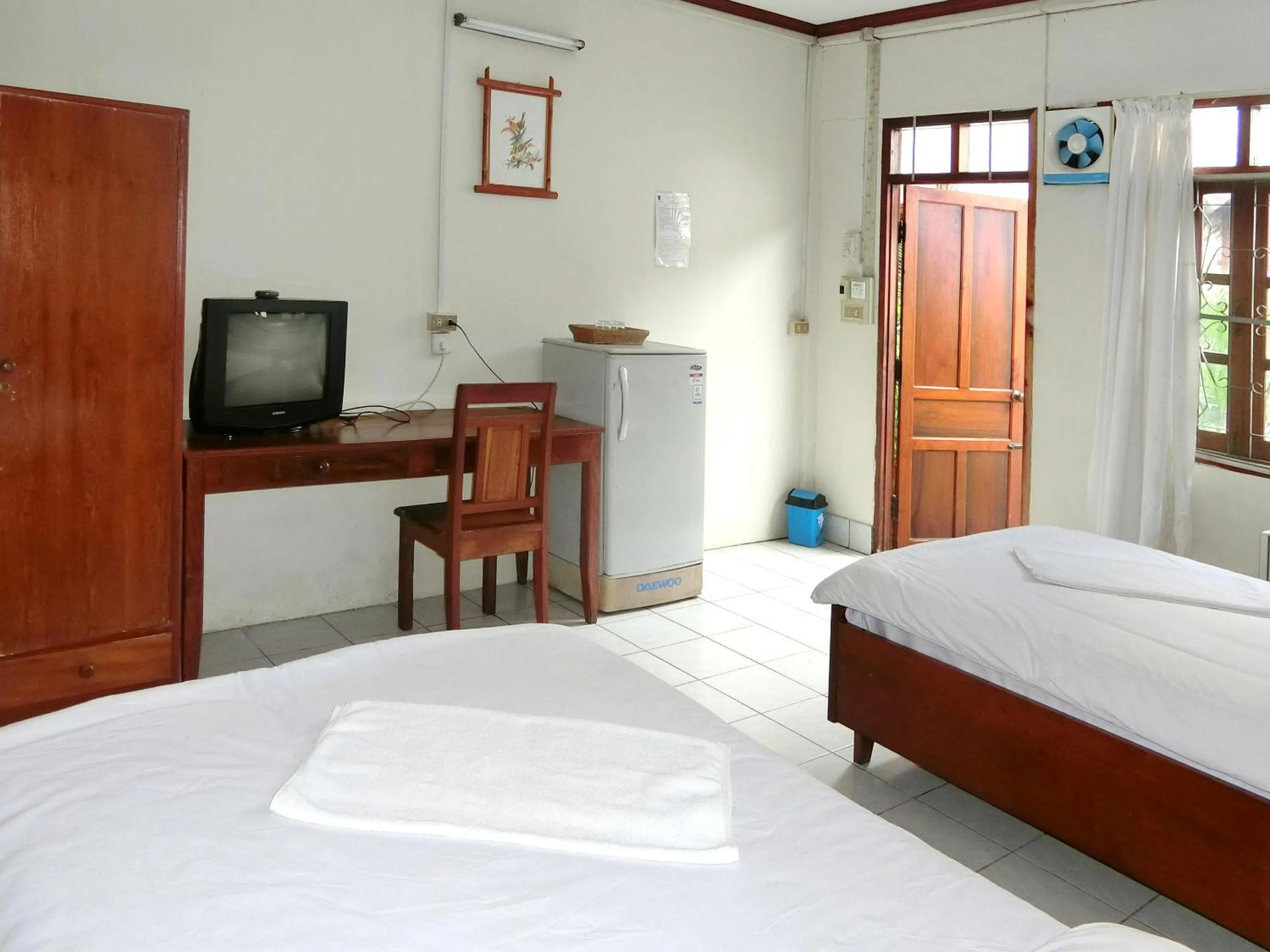 Photo of the whole room, Bed in Villa Sisavad Guesthouse