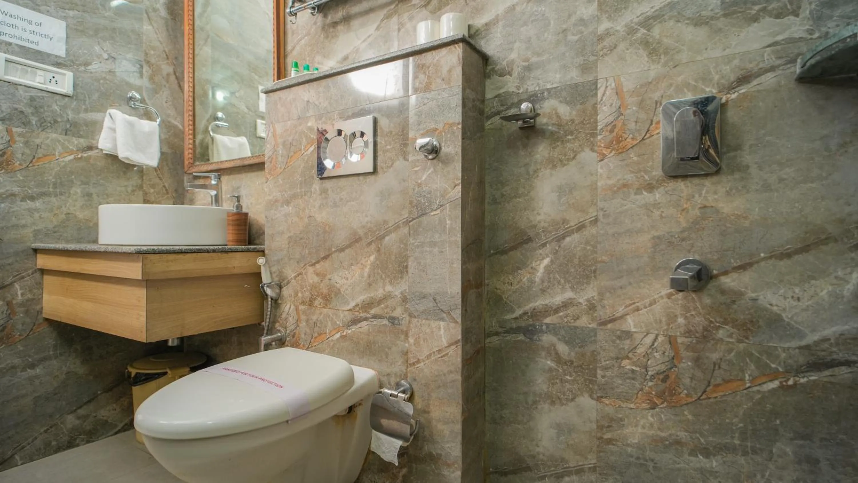 Toilet in Neelesh Inn- A Luxury Lake View Hotel- 20 kms from Nainital