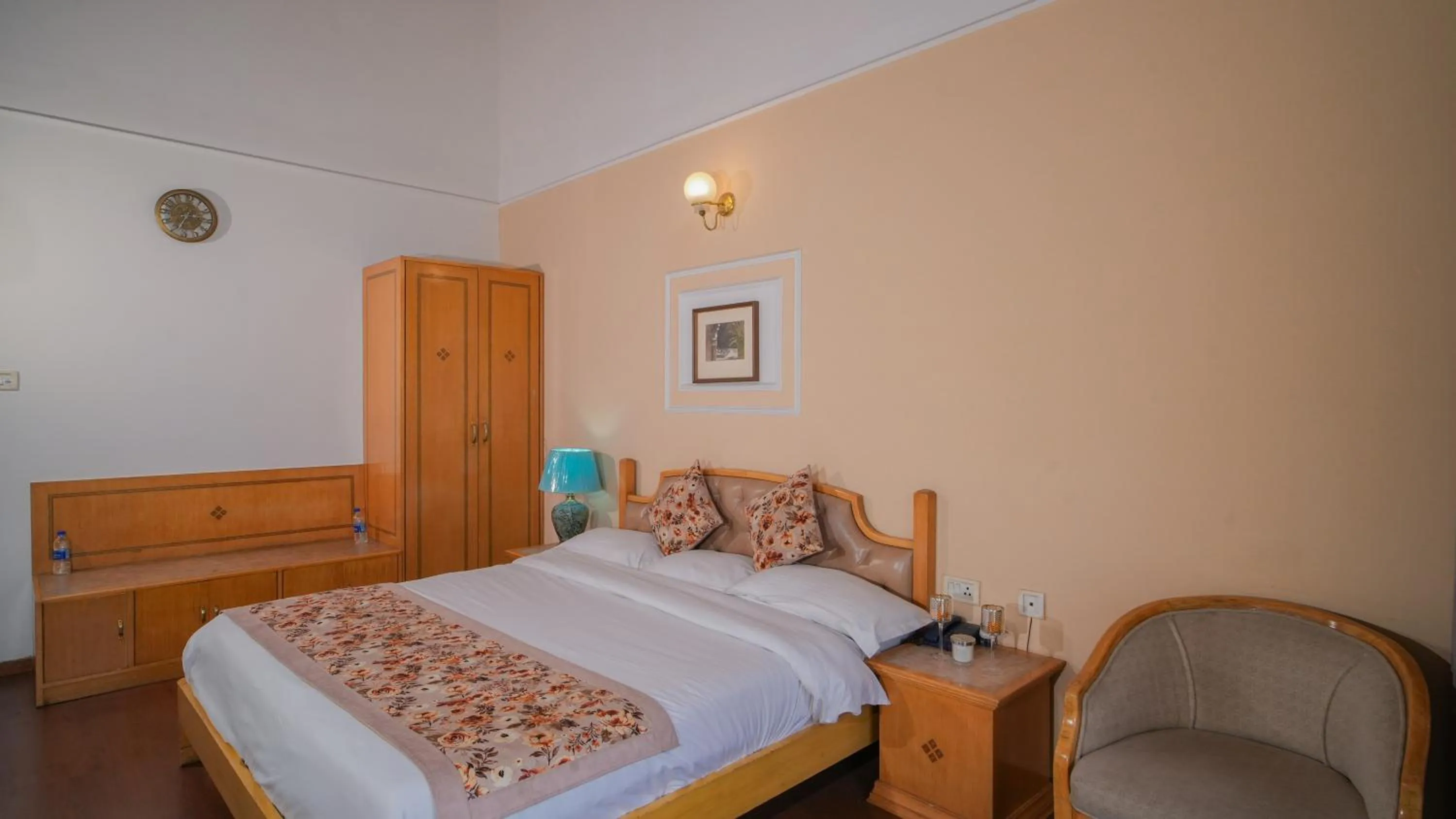 Bed in Neelesh Inn- A Luxury Lake View Hotel- 20 kms from Nainital