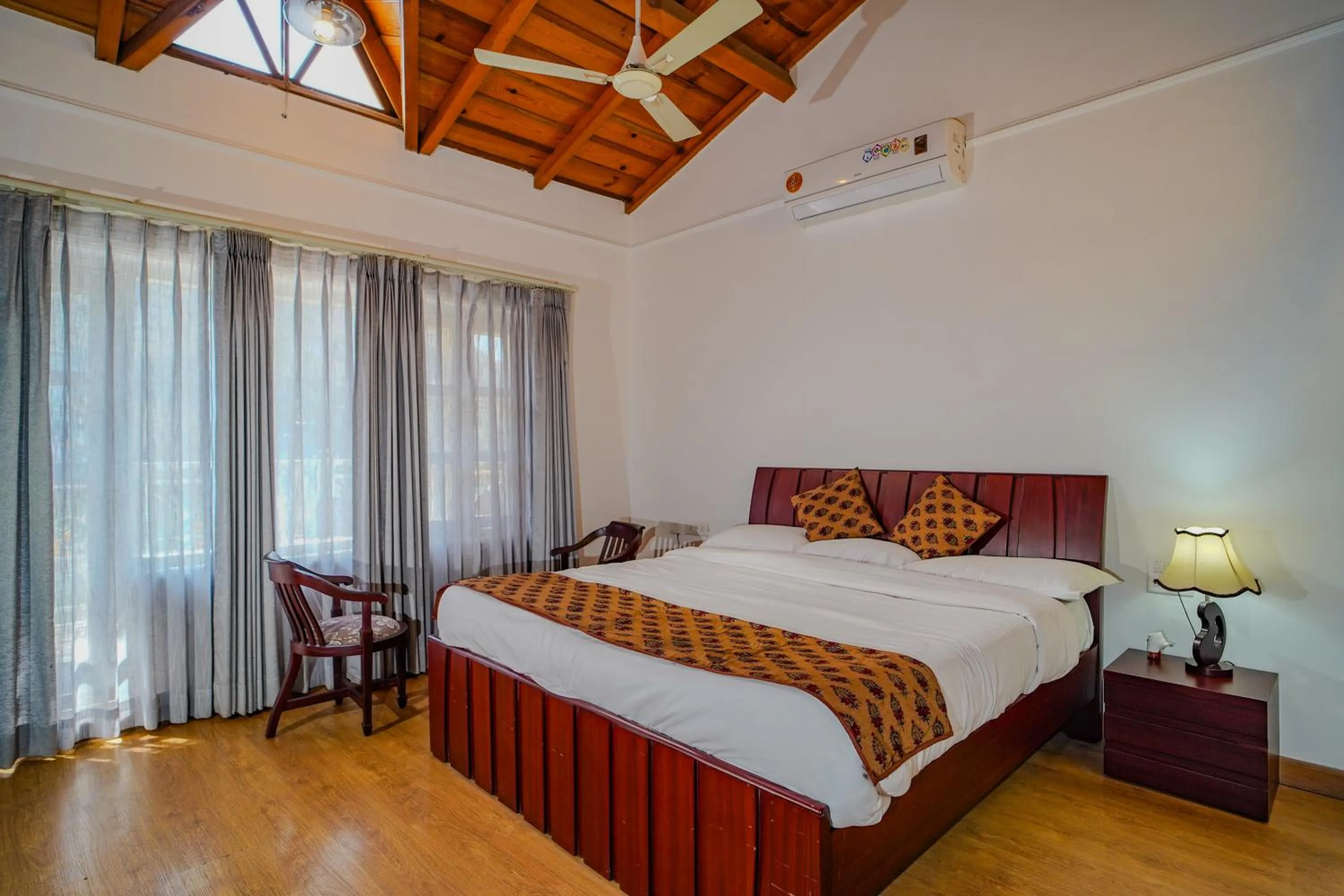 Bed in Neelesh Inn- A Luxury Lake View Hotel- 20 kms from Nainital