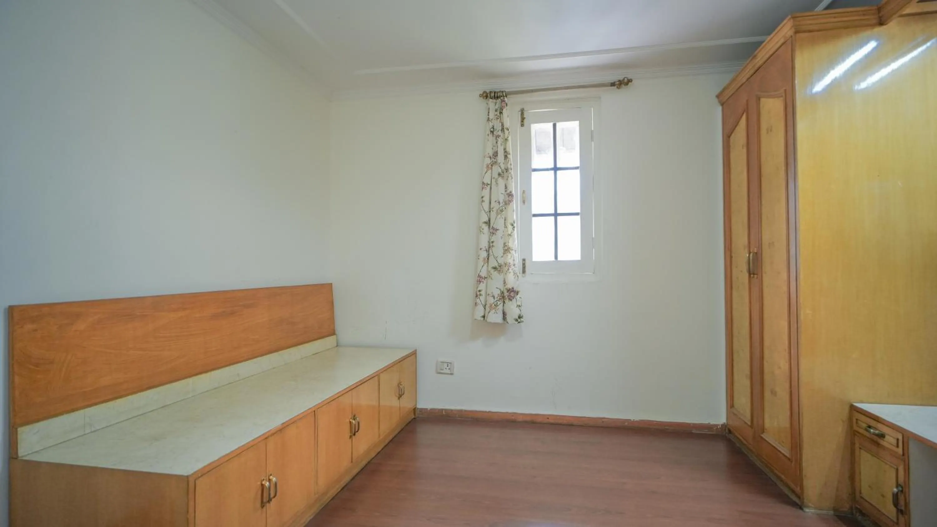 wardrobe, Bed in Neelesh Inn- A Luxury Lake View Hotel- 20 kms from Nainital