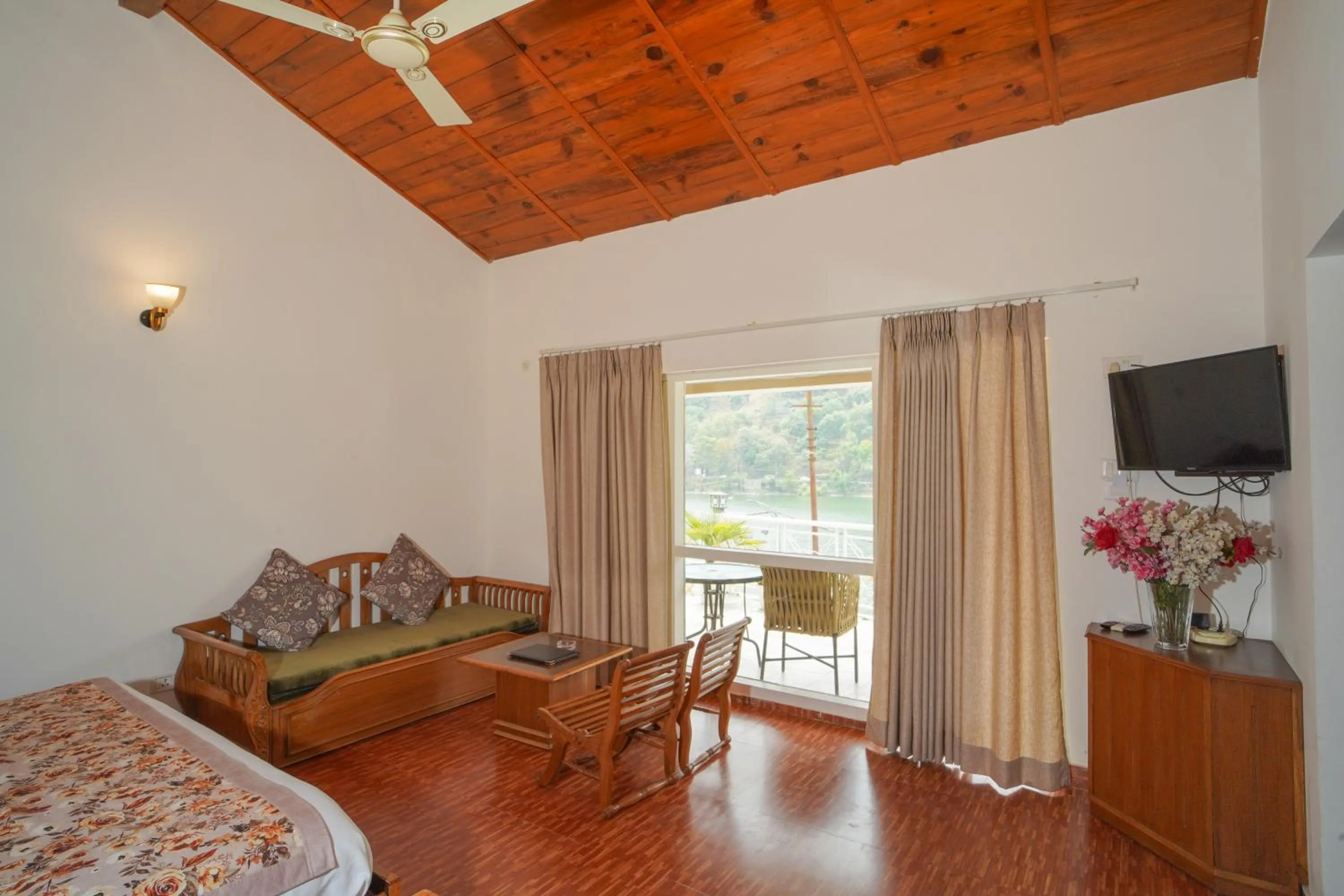 Bed in Neelesh Inn- A Luxury Lake View Hotel- 20 kms from Nainital