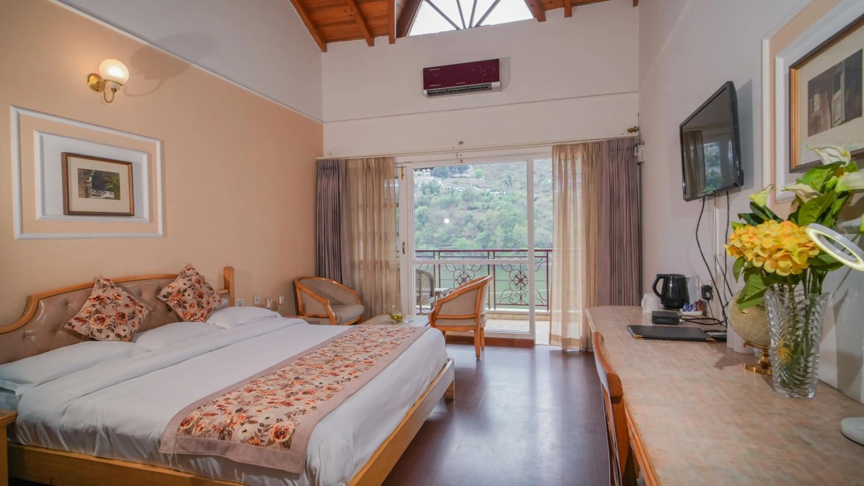 Bed in Neelesh Inn- A Luxury Lake View Hotel- 20 kms from Nainital