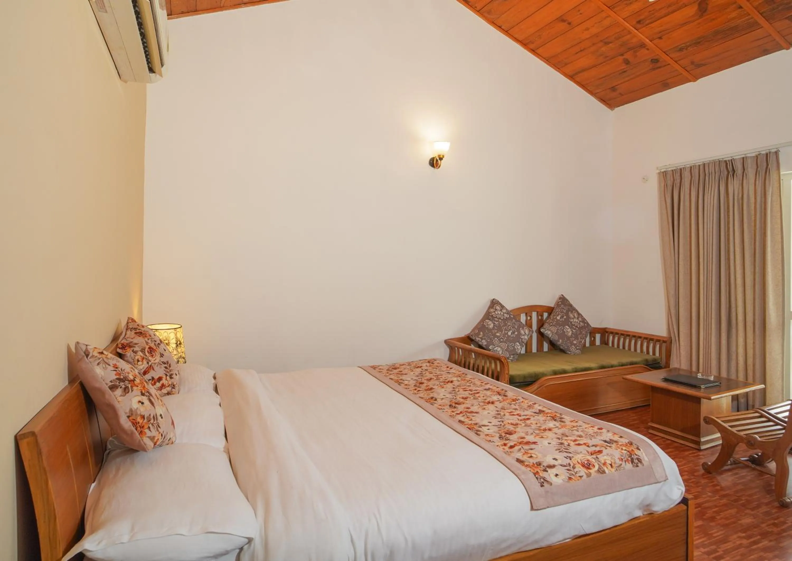 Bed in Neelesh Inn- A Luxury Lake View Hotel- 20 kms from Nainital