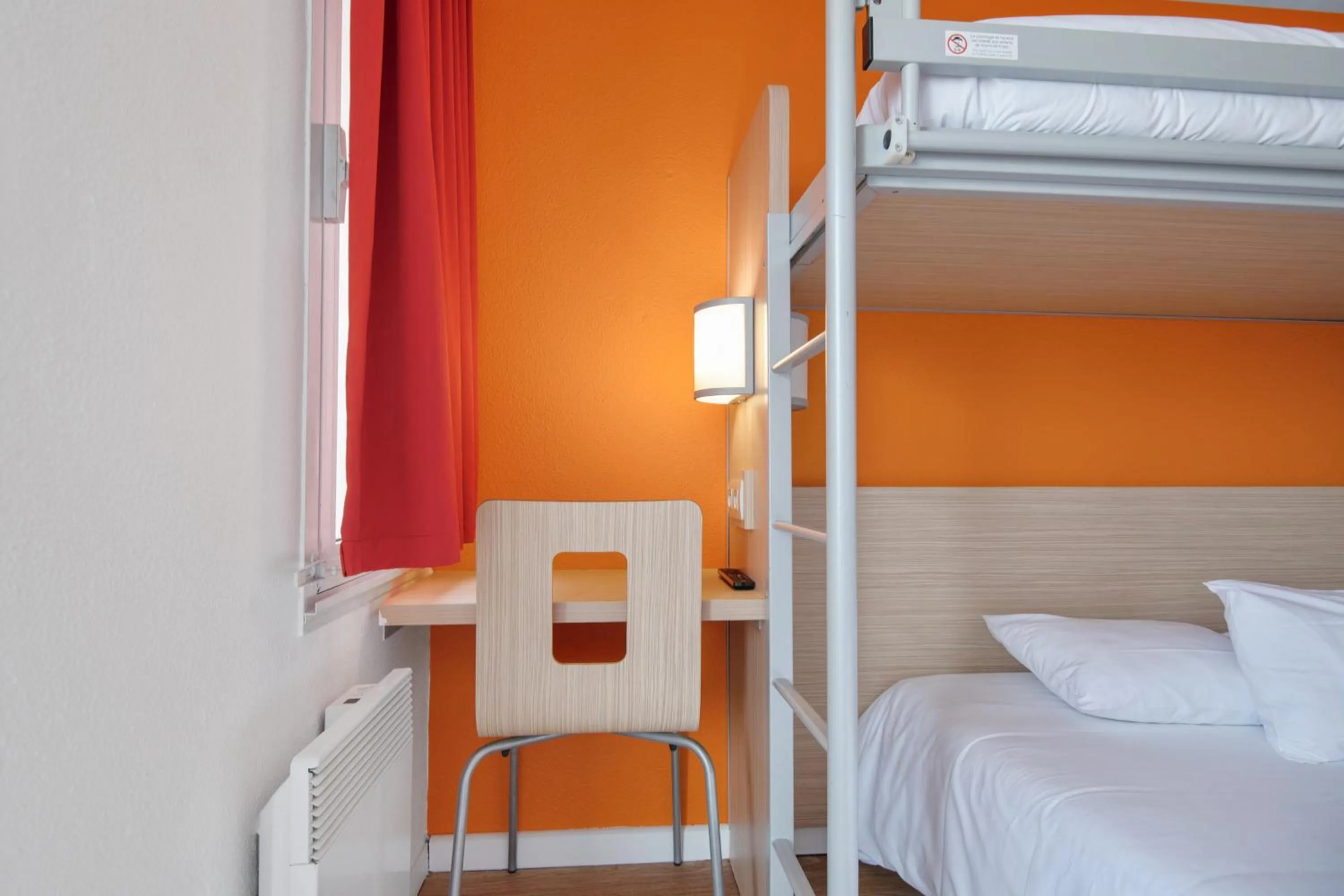 bunk bed, Bed in Premiere Classe Lyon Est - Bron Eurexpo