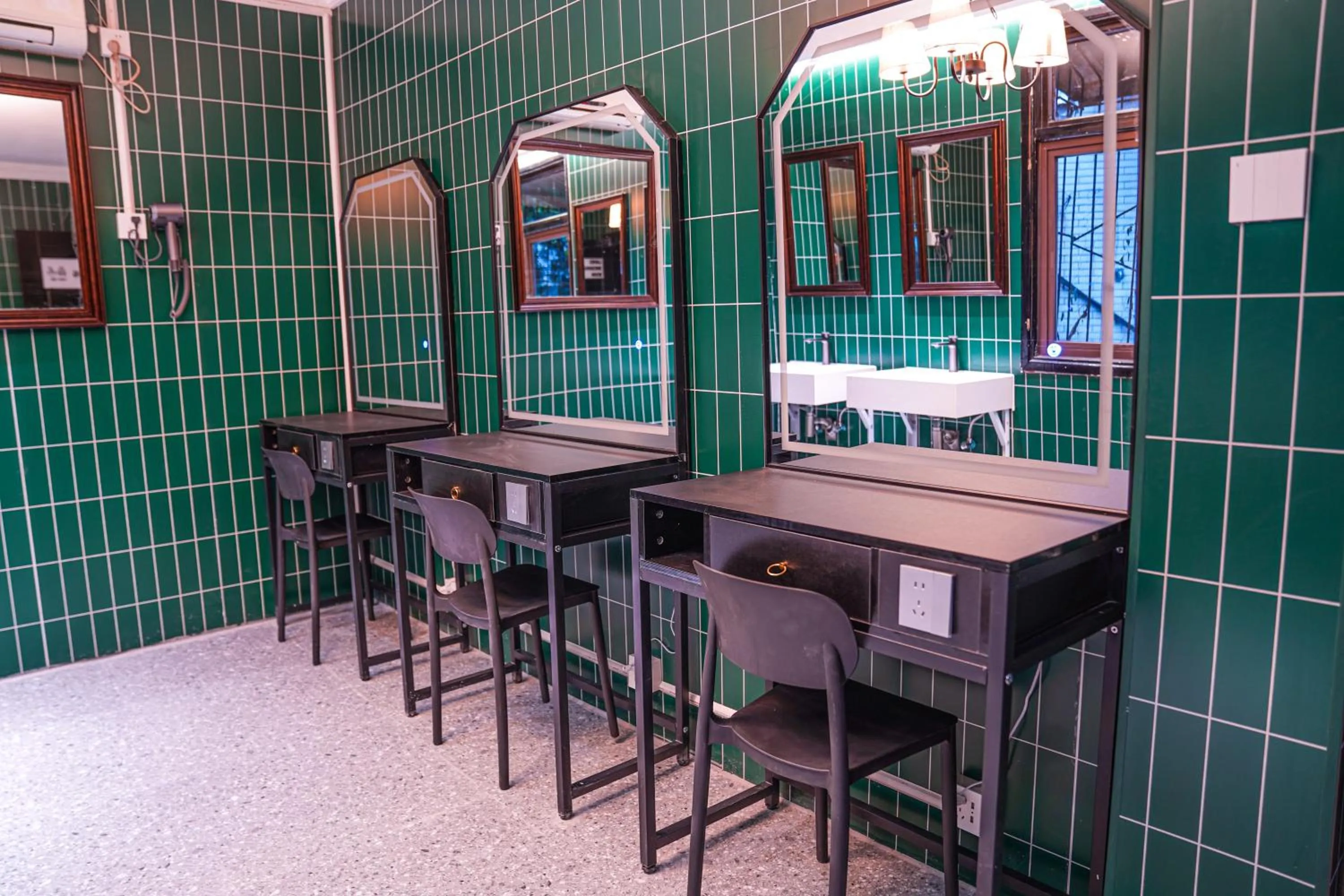 Other in POSHPACKER - Chengdu Mix Hostel - Cicada Zen Yard