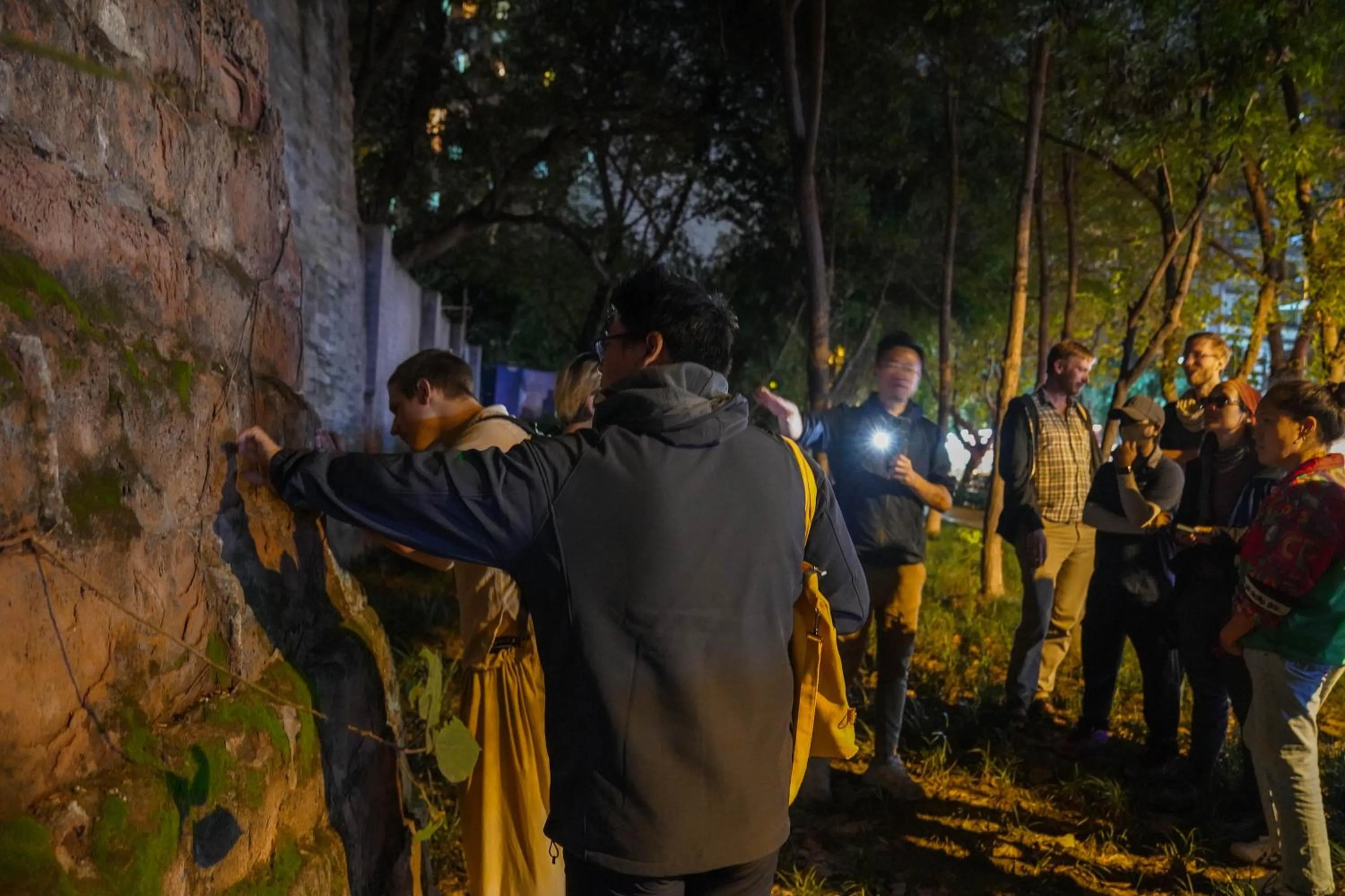 Hiking in Chengdu Mix Hostel