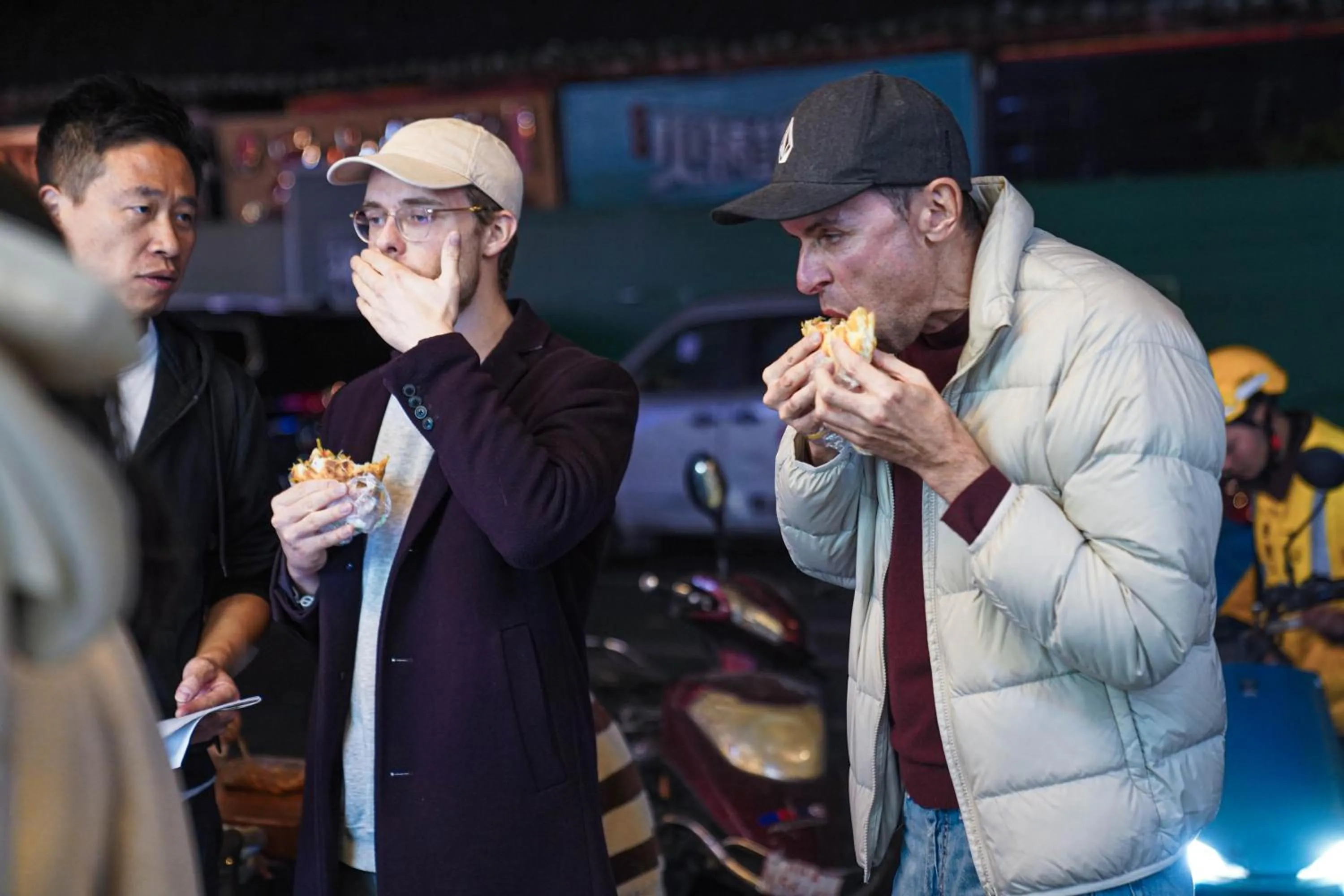 Hiking in Chengdu Mix Hostel