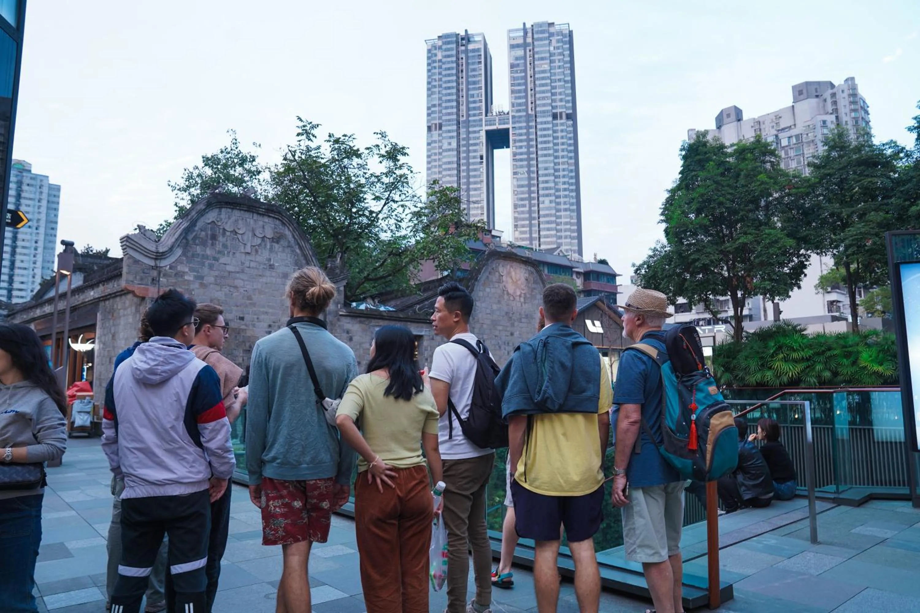 Hiking in Chengdu Mix Hostel