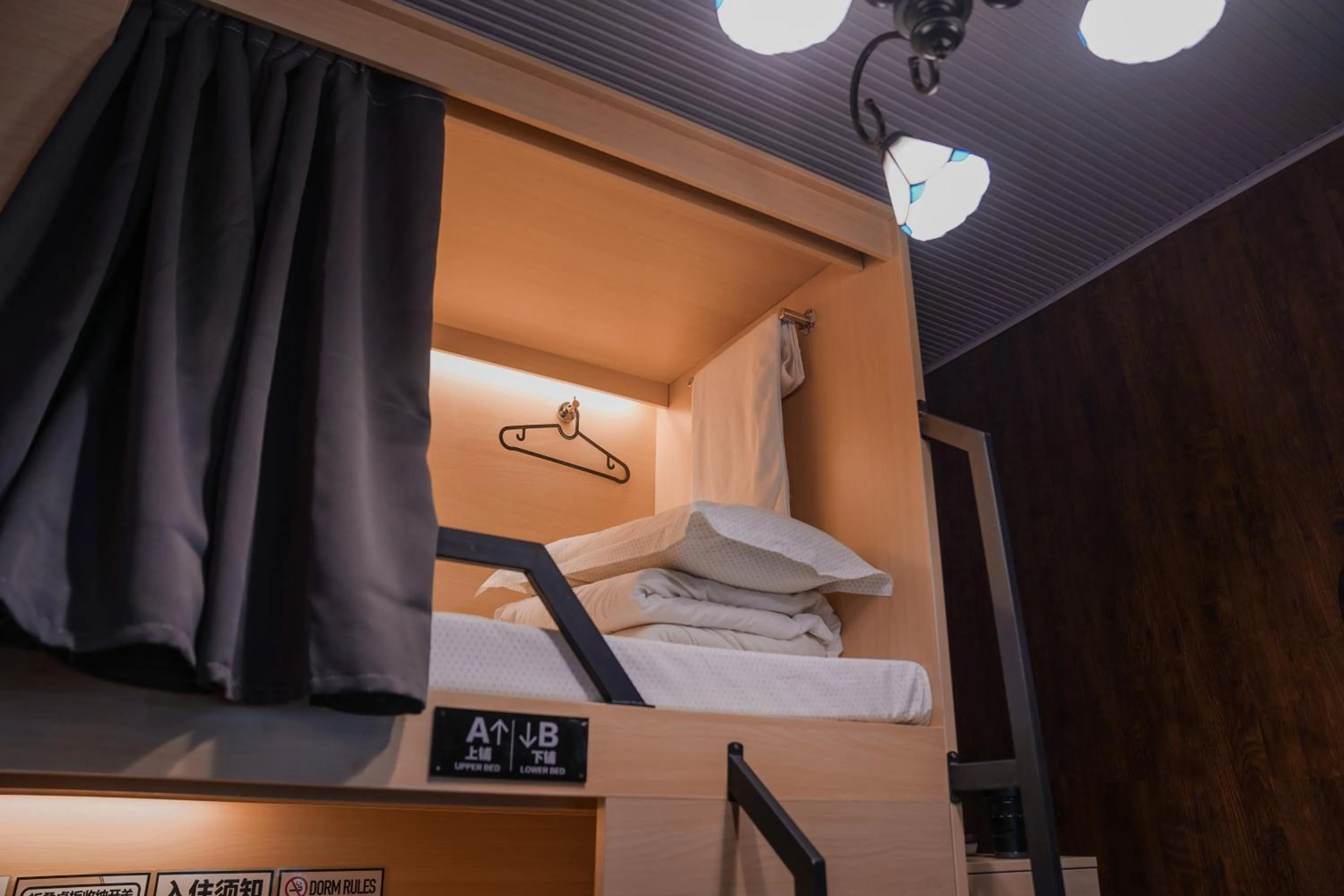 bunk bed, Bed in POSHPACKER - Chengdu Mix Hostel - Cicada Zen Yard