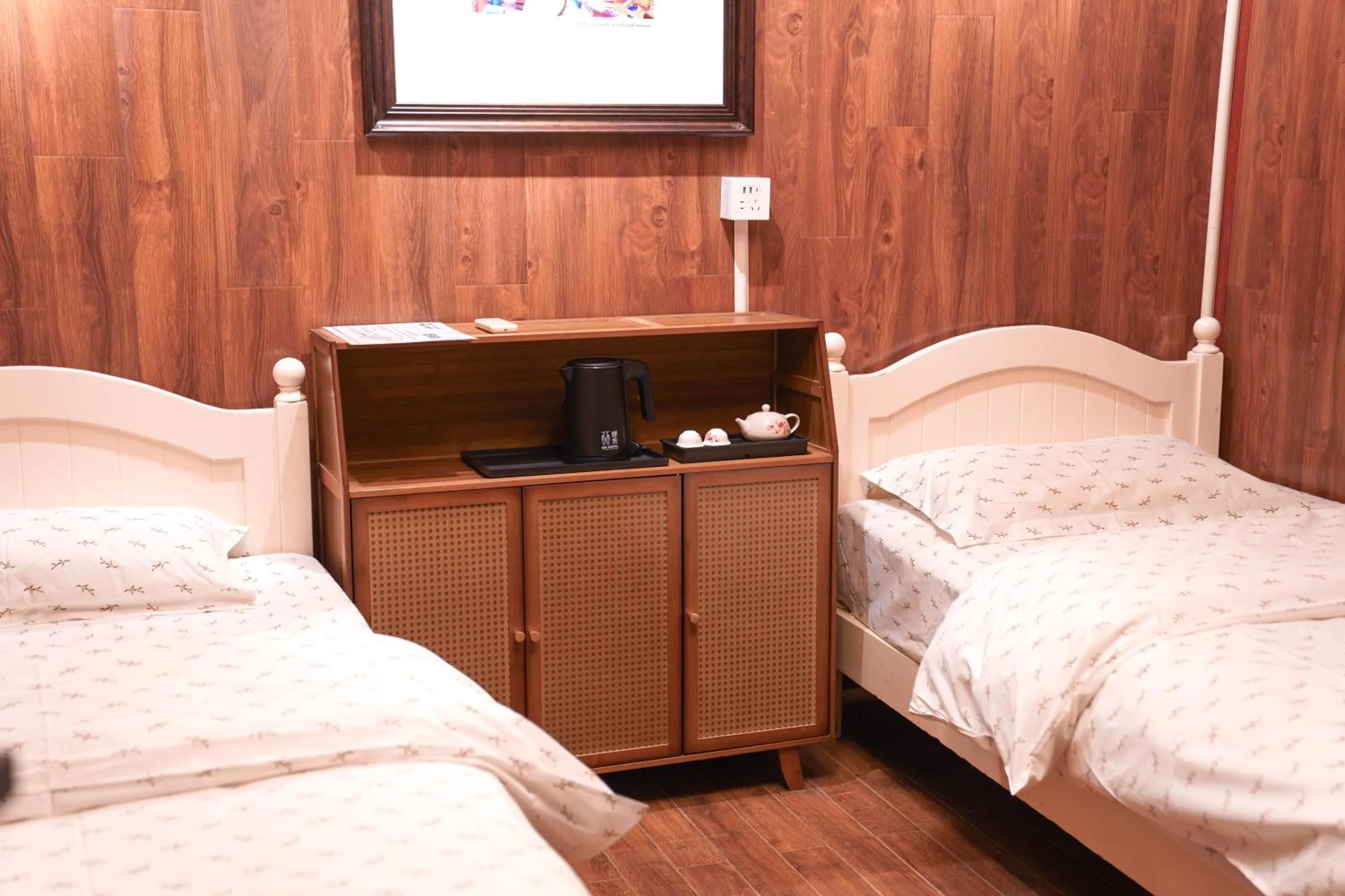 Bedroom, Bed in POSHPACKER - Chengdu Mix Hostel - Cicada Zen Yard