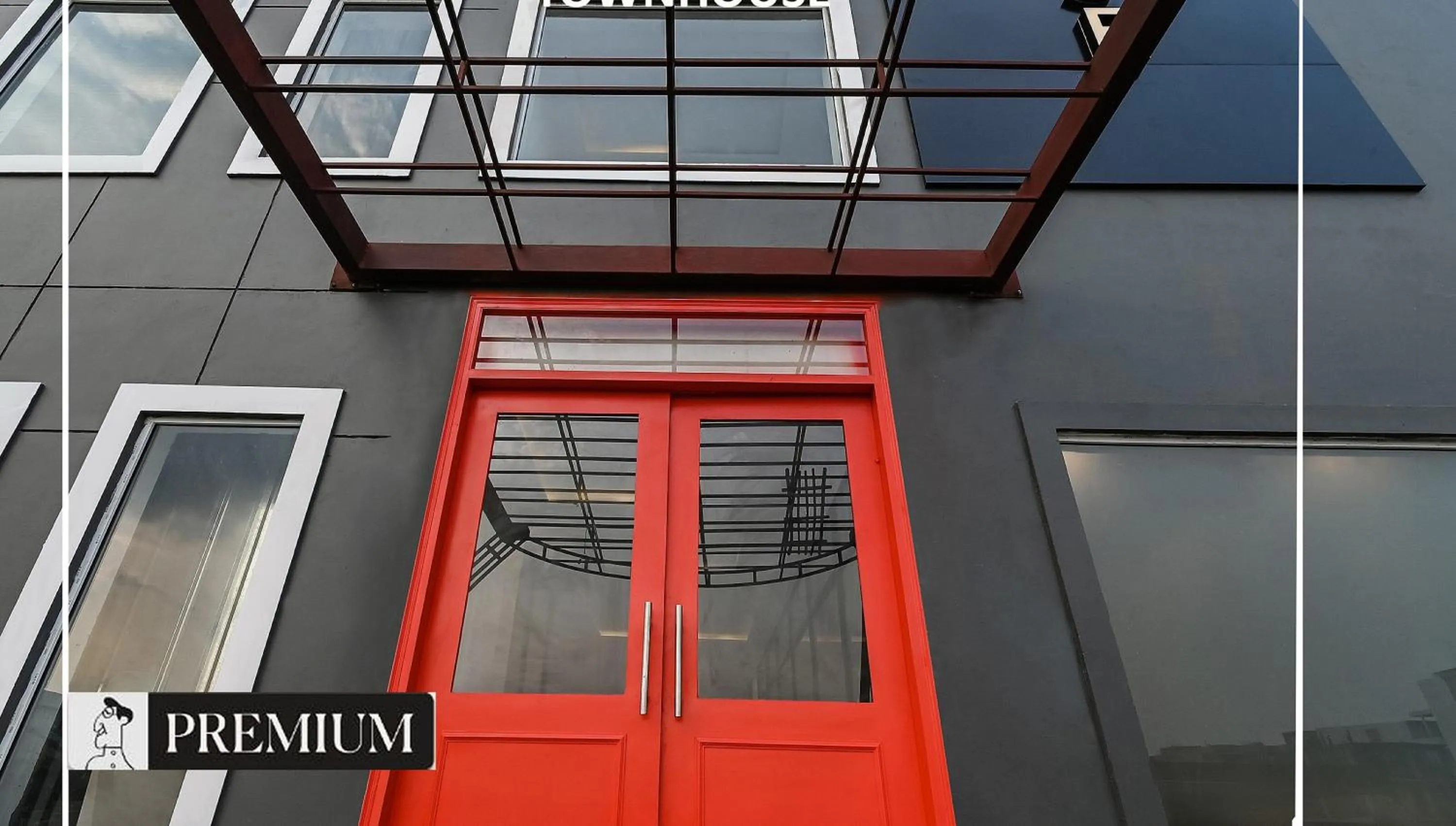 Facade/entrance in Townhouse D- Knowledge Park III