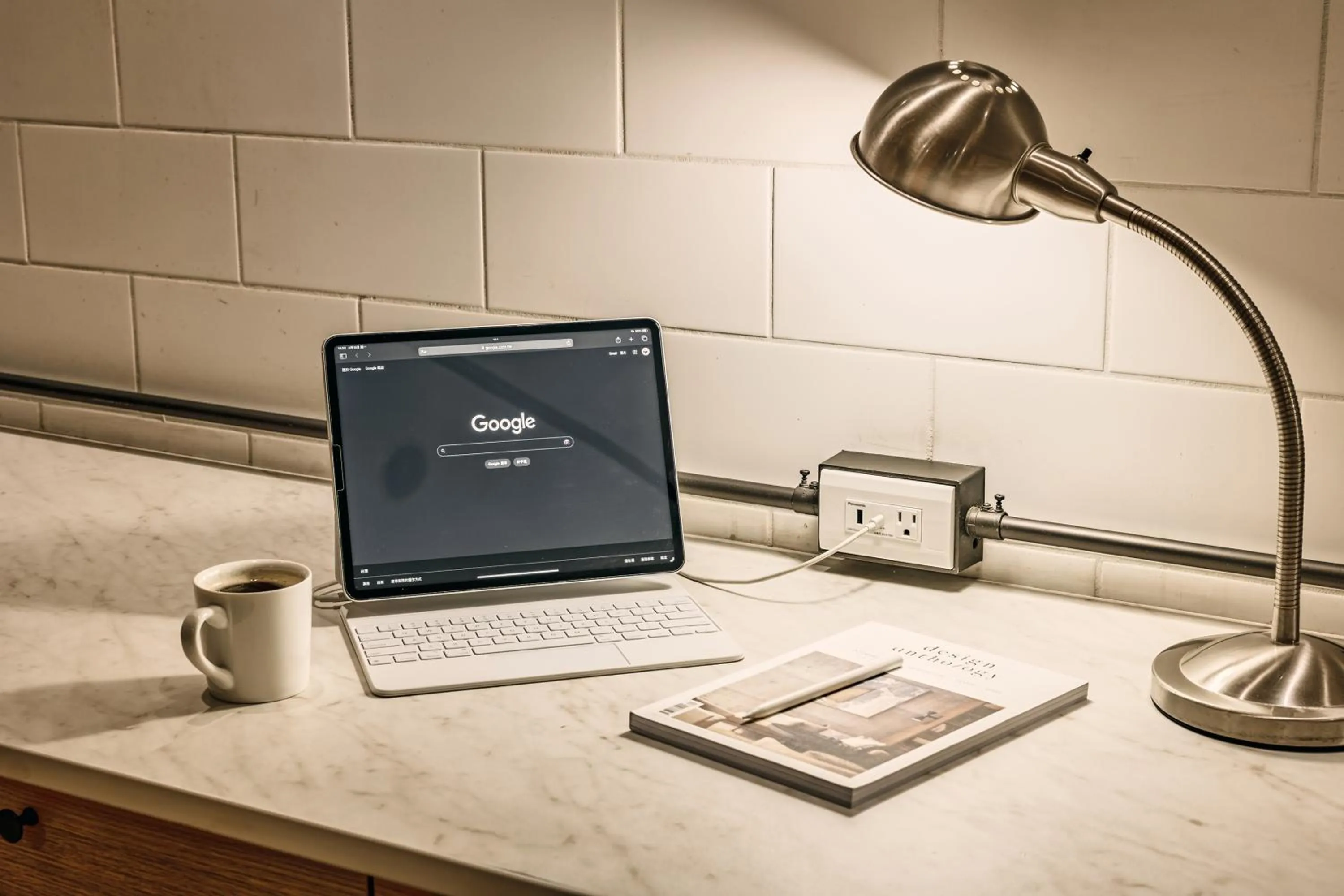 Communal lounge/ TV room in Orange Hotel - Ximen, Taipei