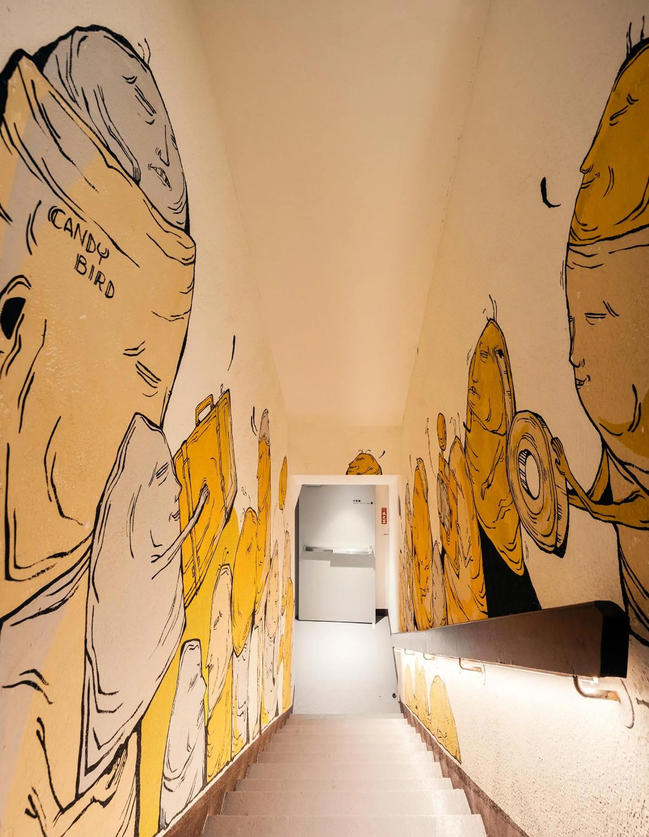 Property building, Bed in Orange Hotel - Ximen, Taipei