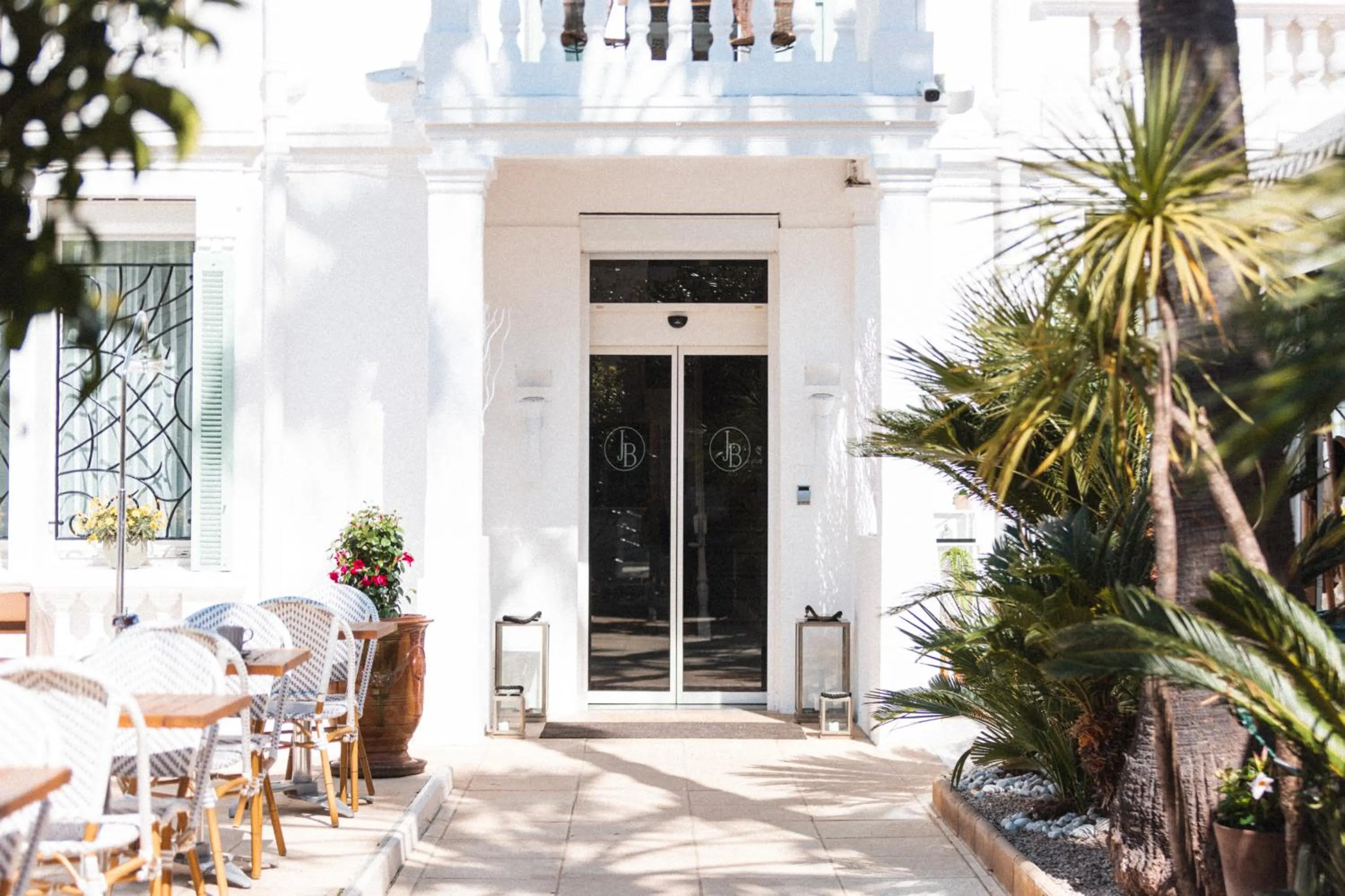 Facade/entrance in Hôtel La Villa Juan Beach