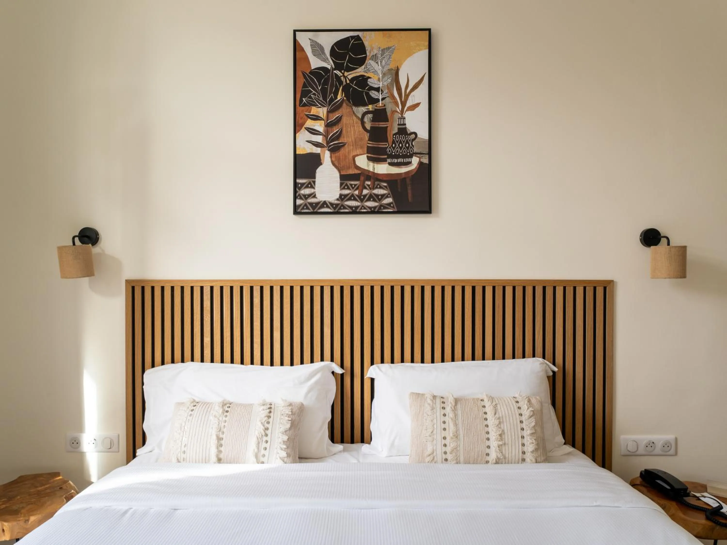 Bedroom, Bed in Hôtel La Villa Juan Beach