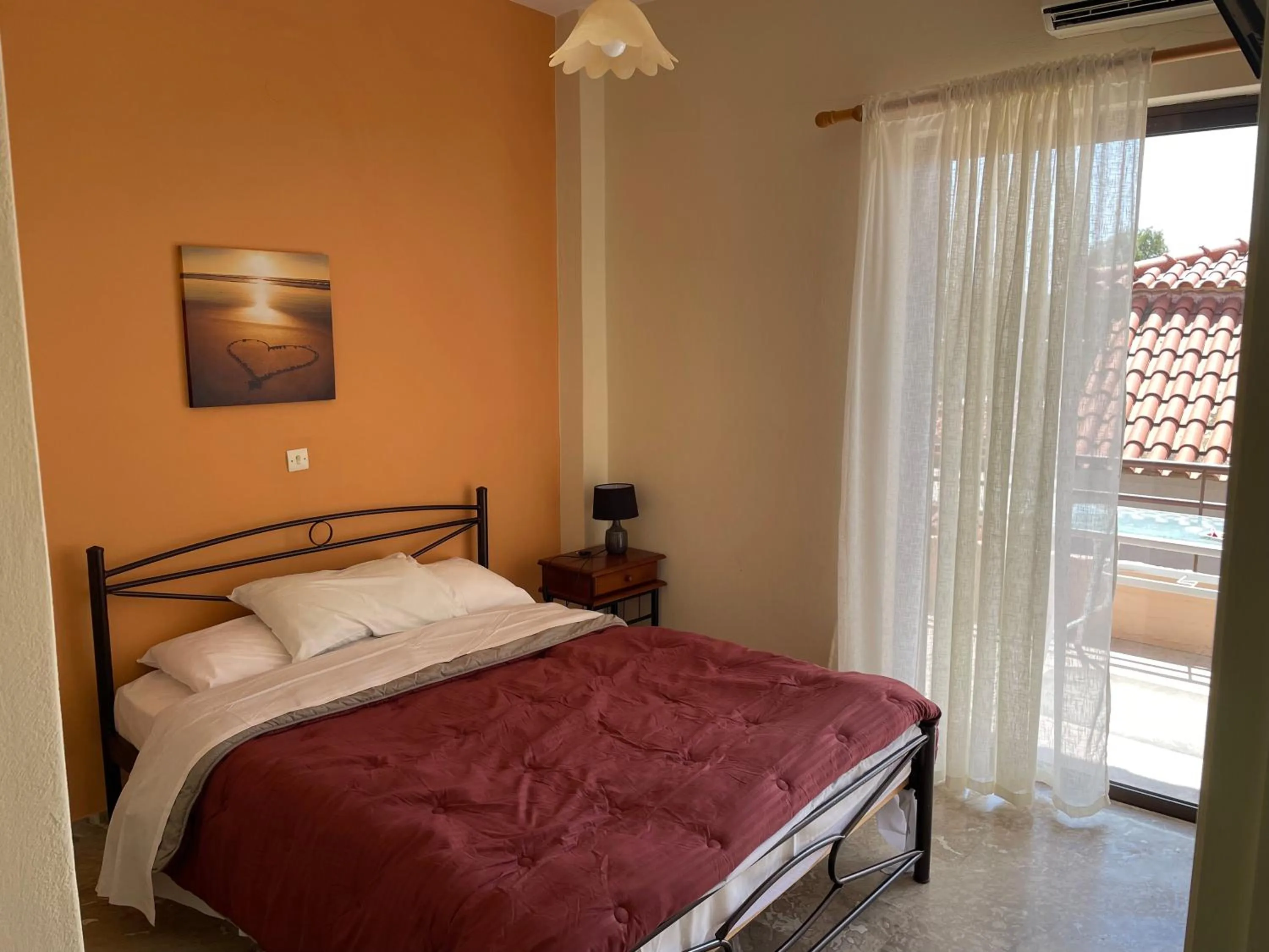 Bedroom, Bed in Finikas