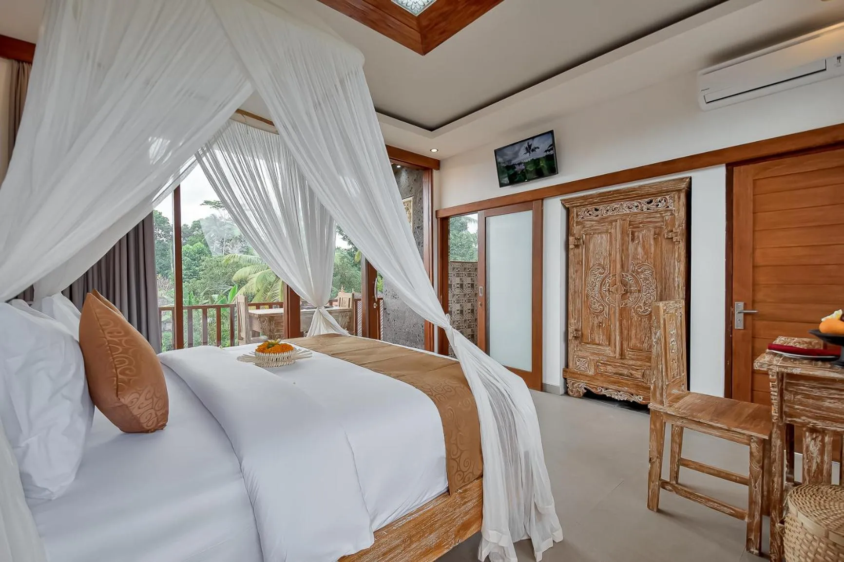 Bed in Santosha Place