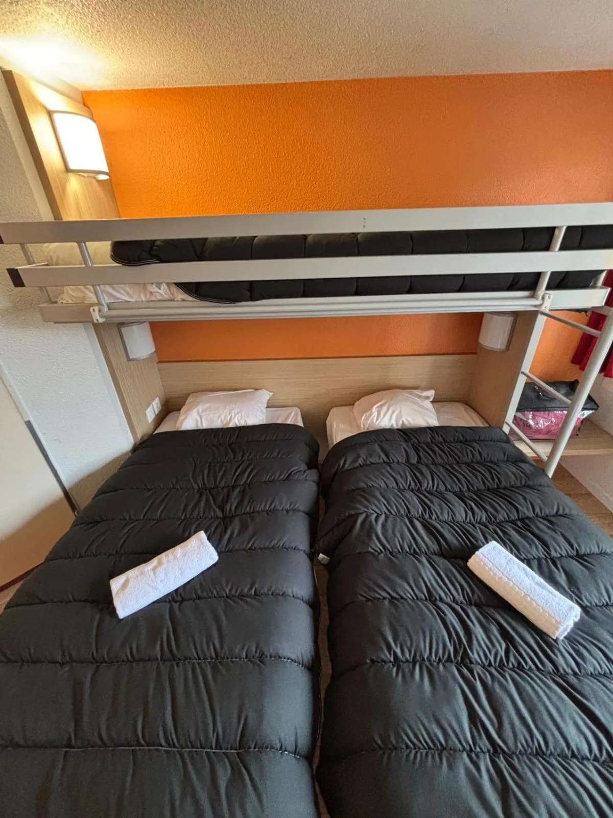 Bedroom, Bed in Classic Hôtel - Fontenay-Trésigny