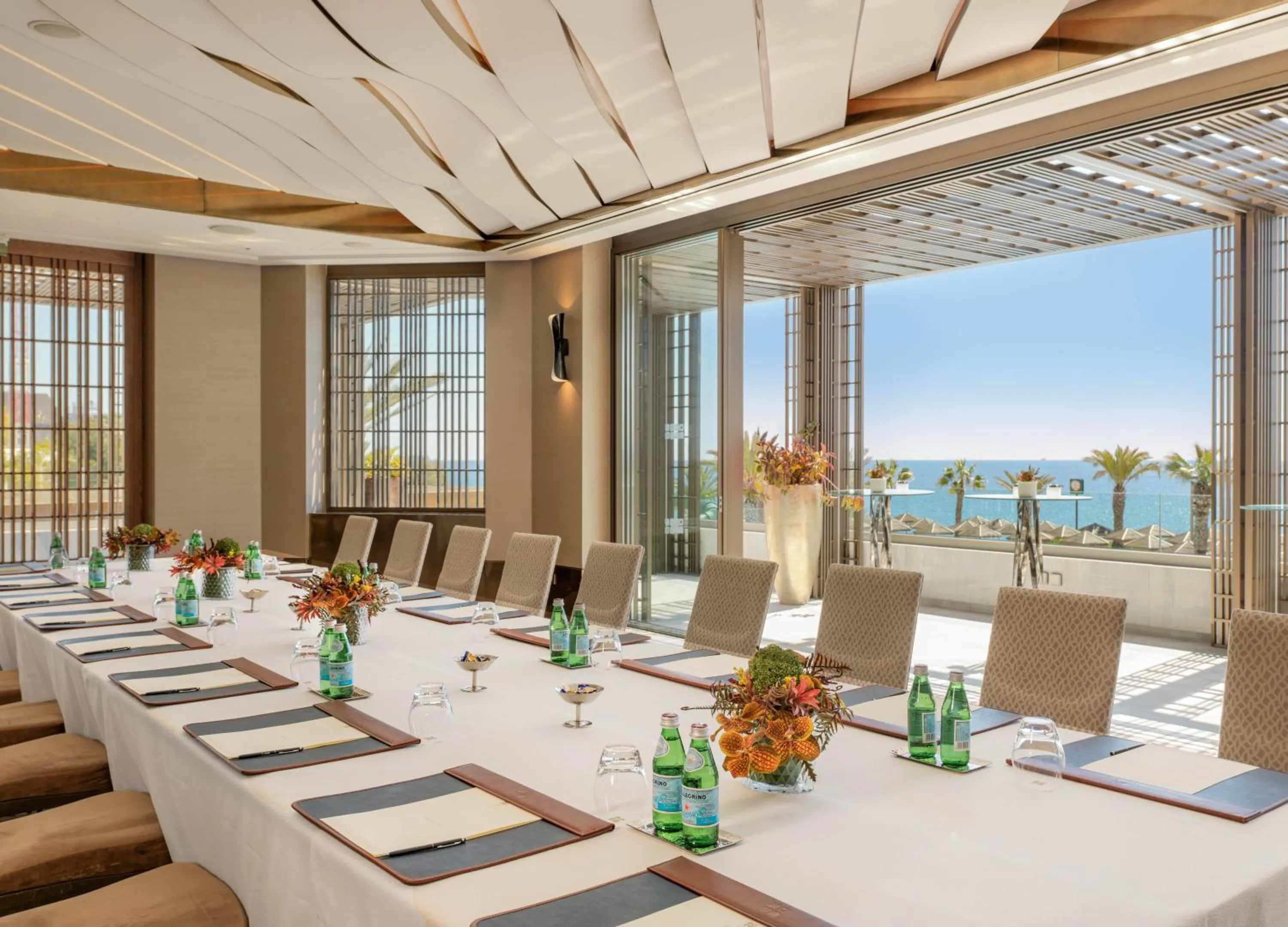 Meeting/conference room in Four Seasons Hotel