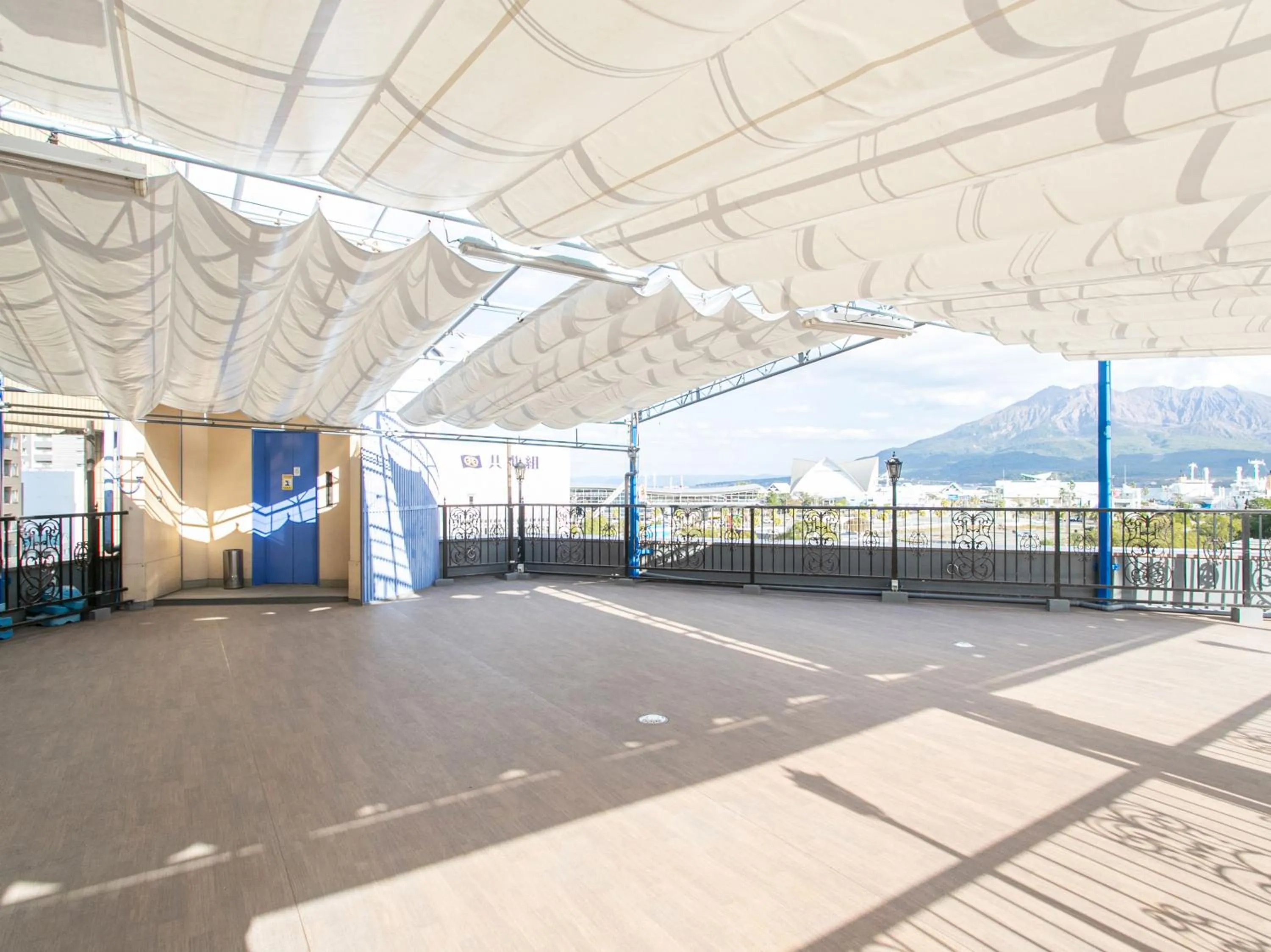 Day in Aqua Garden Hotel Fukumaru