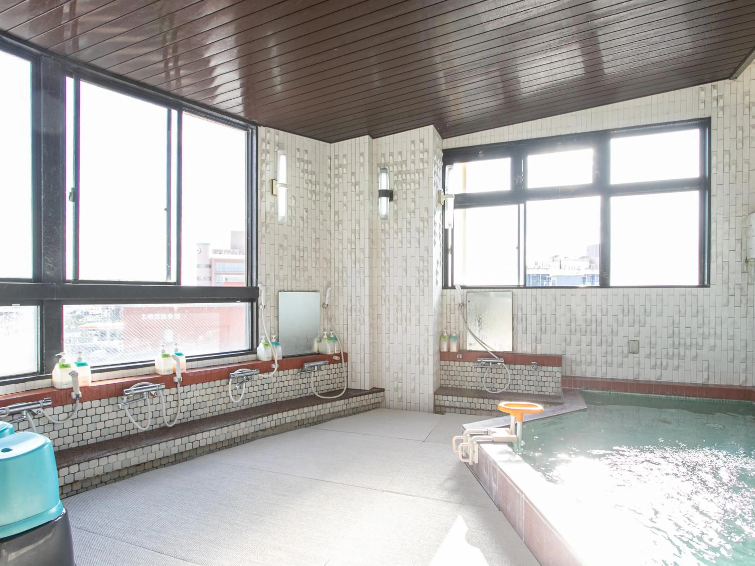 Public Bath in Aqua Garden Hotel Fukumaru