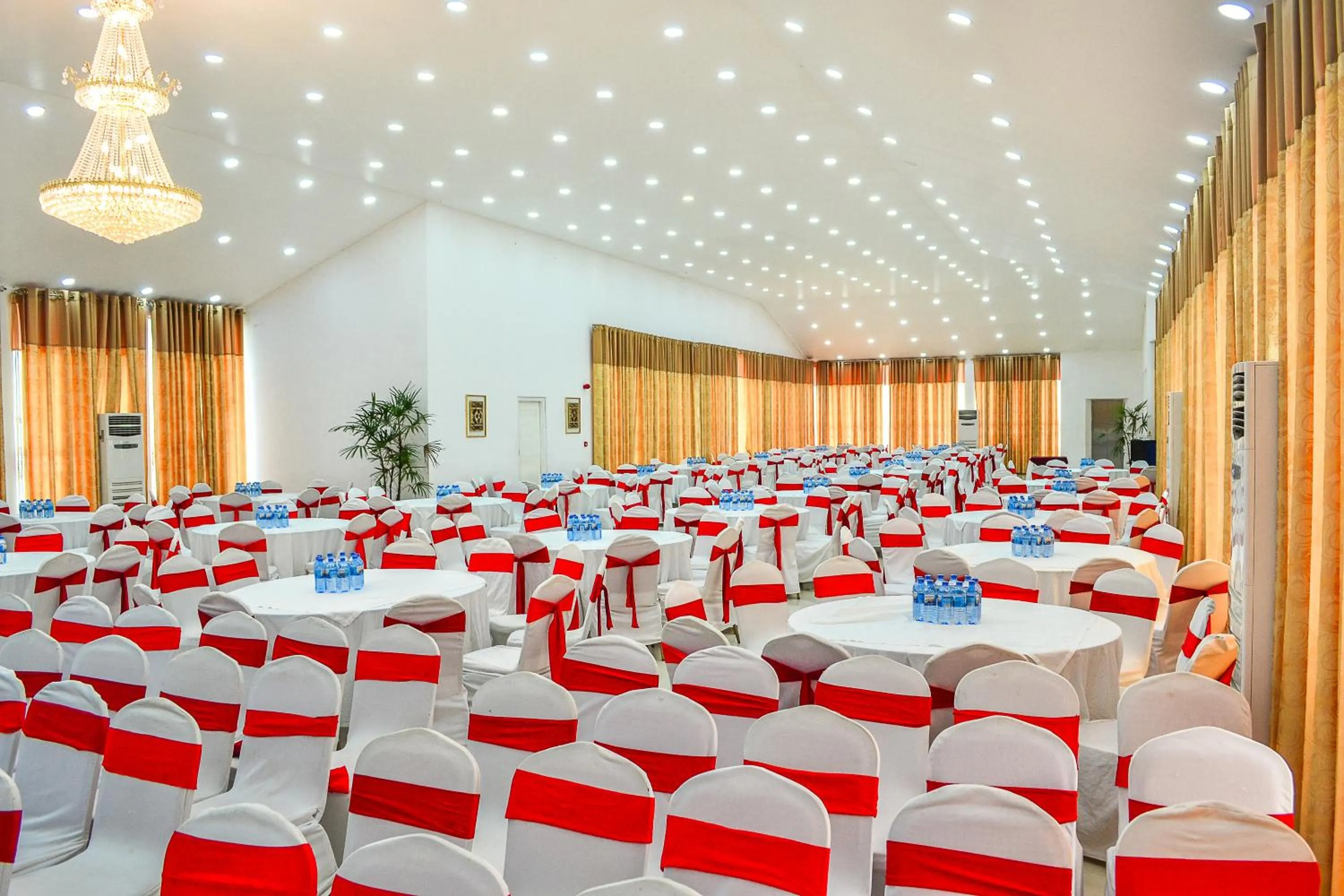 Banquet/Function facilities in Green Grass Hotel & Restaurant