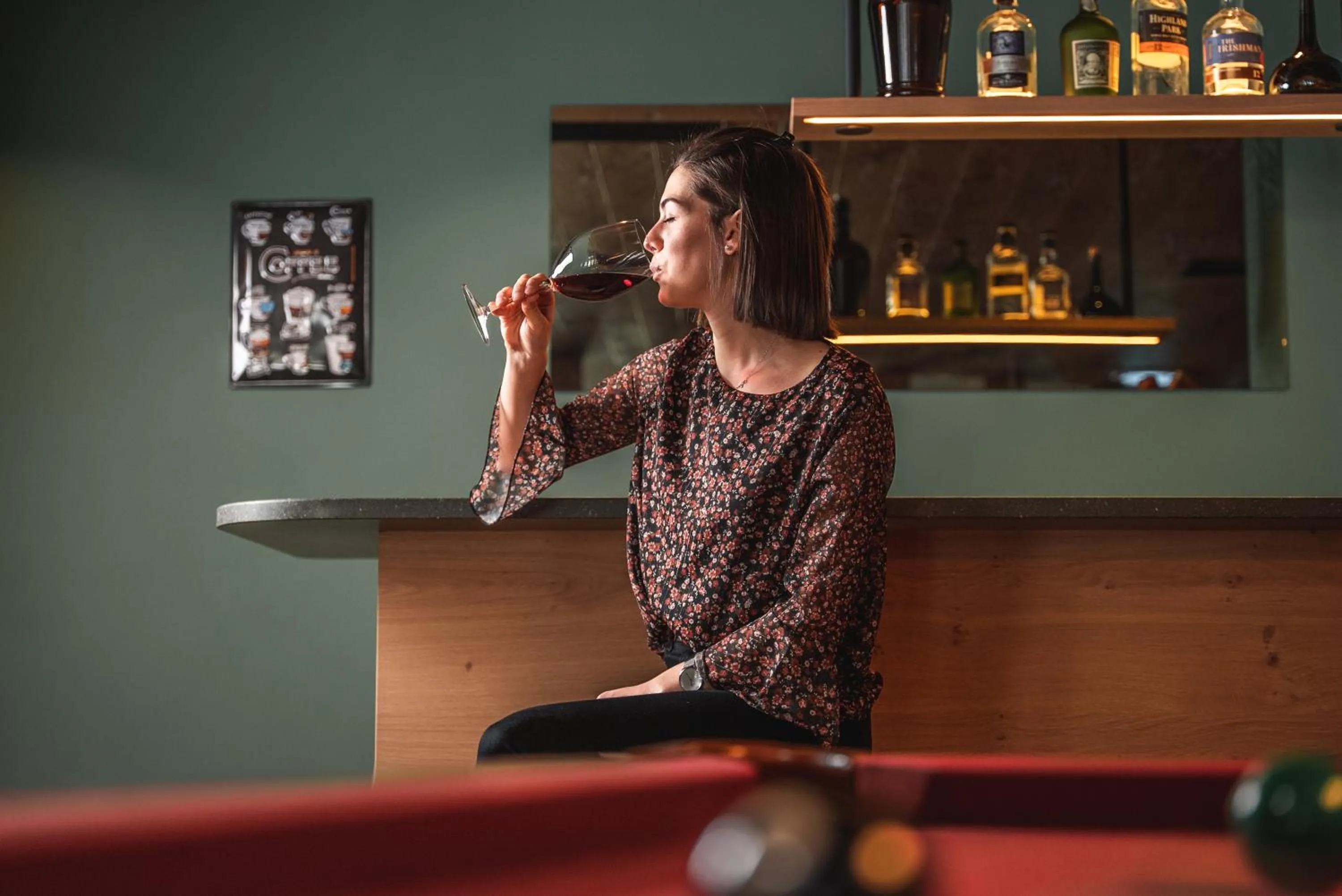 Billiard in Schwarzer Adler