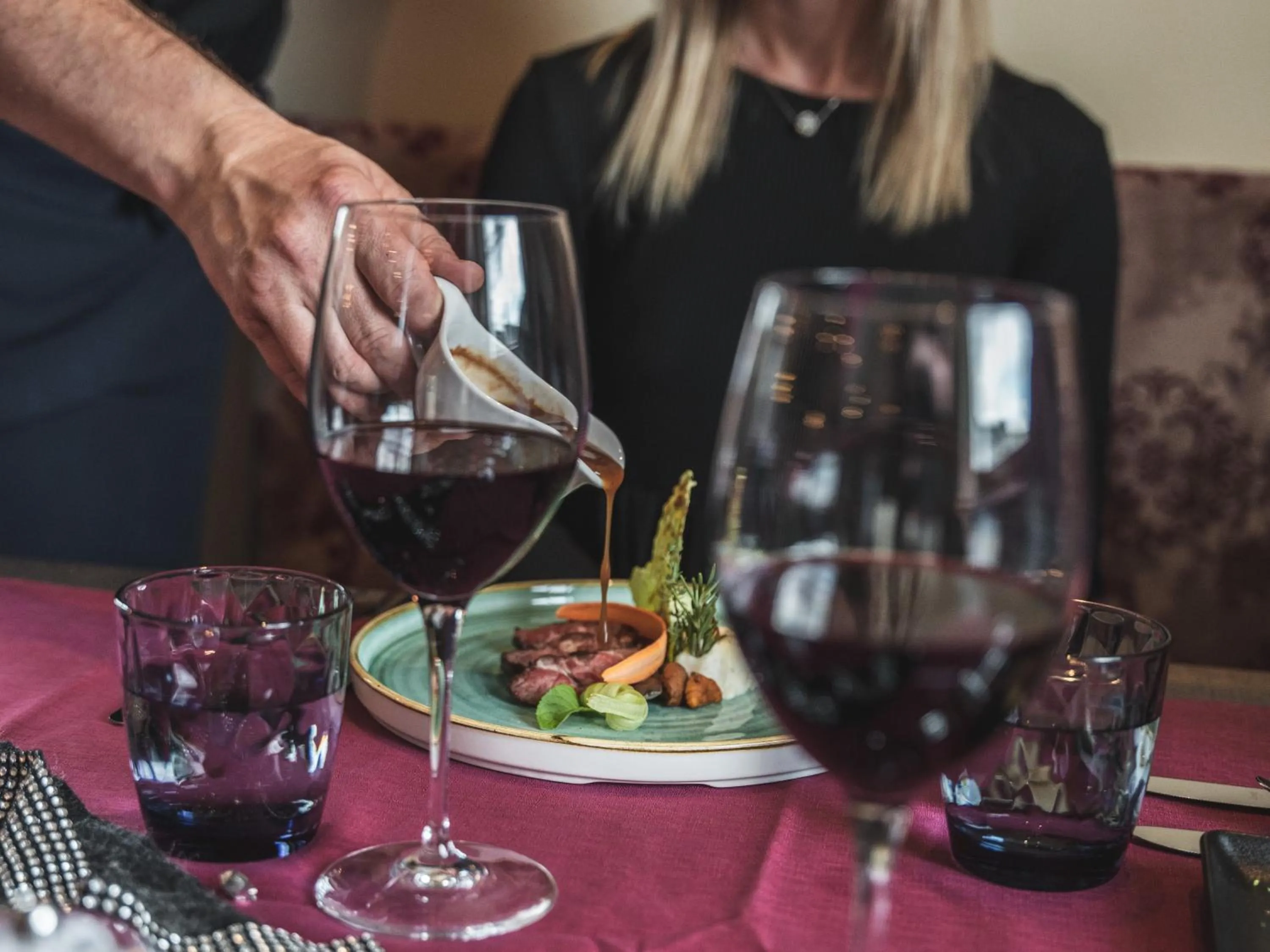 Restaurant/places to eat in Schwarzer Adler