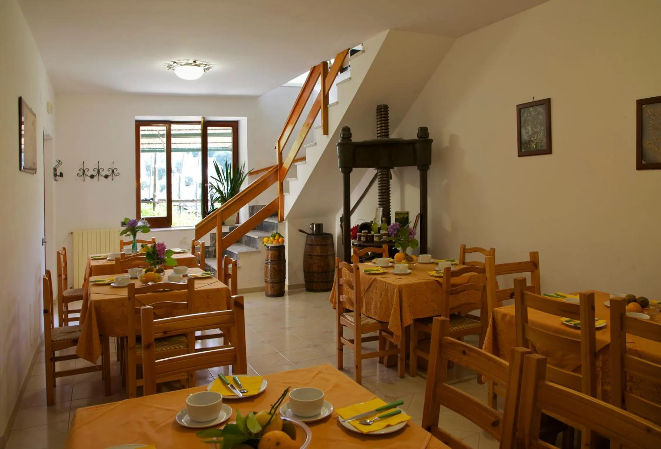 Lounge or bar in Agriturismo La Lobra