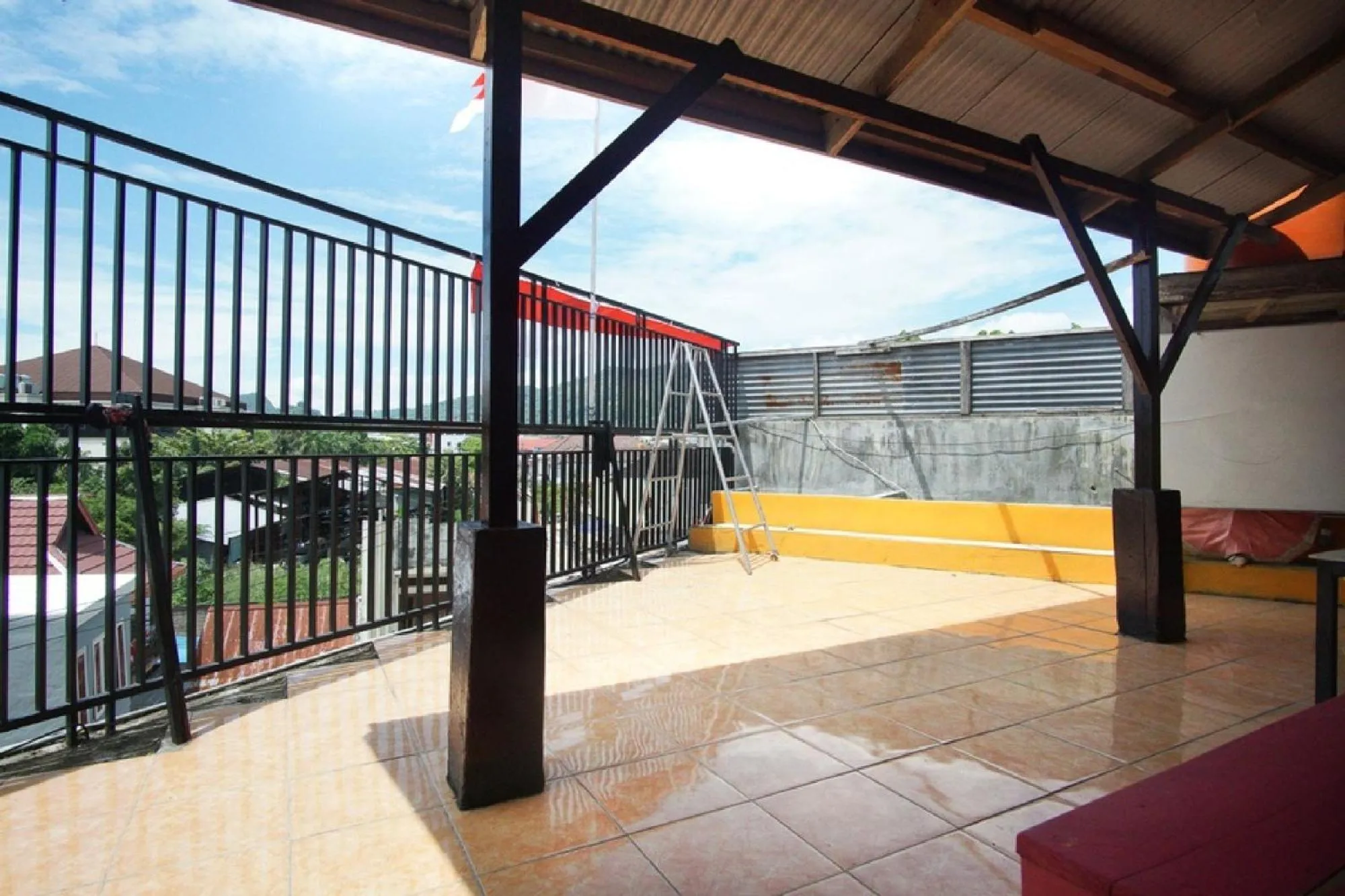 Property building in RedDoorz near Mal Abepura