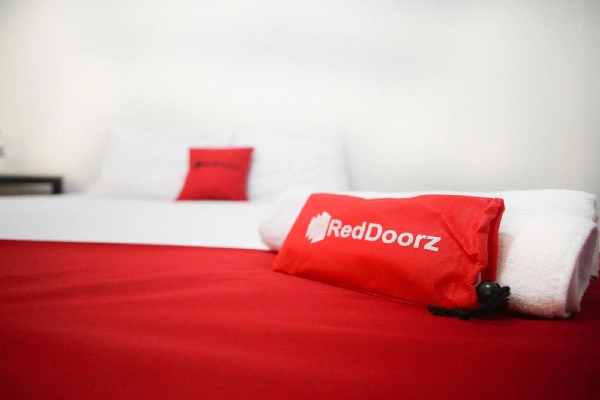 Bed in RedDoorz near Mal Abepura