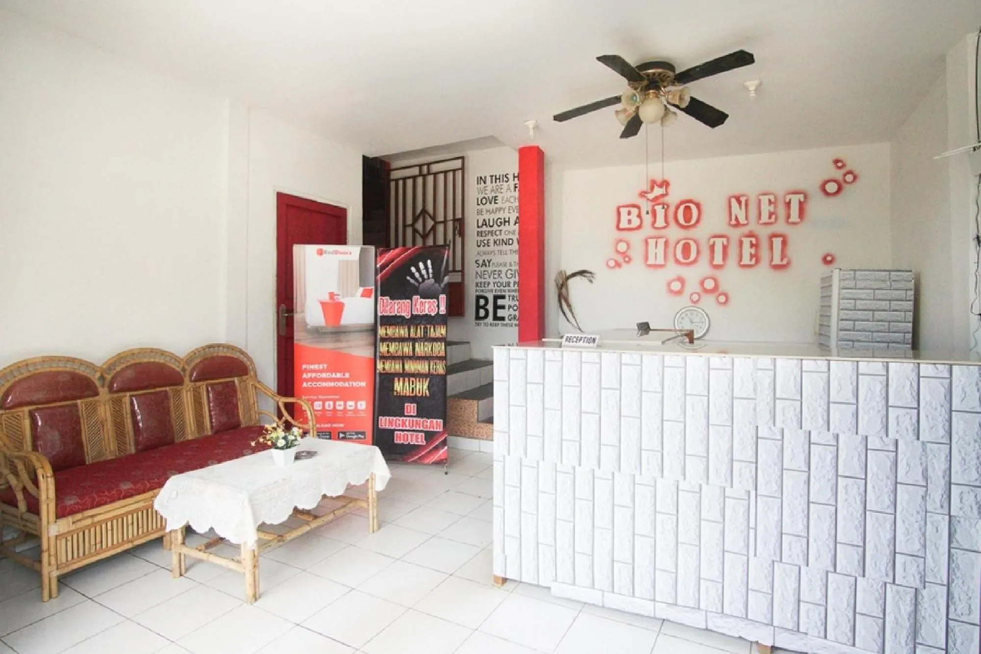 Lobby or reception in RedDoorz near Mal Abepura