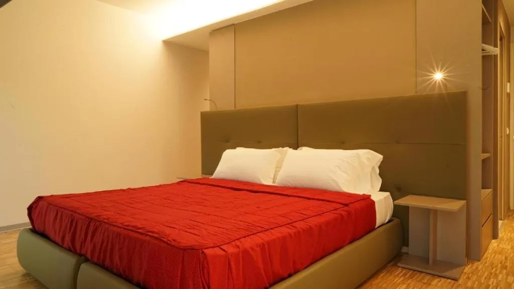 Bed in Valmarana Morosini Hotel