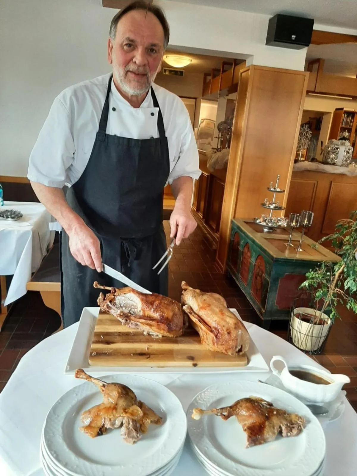 Restaurant/places to eat in Landhotel Gemeindeschänke