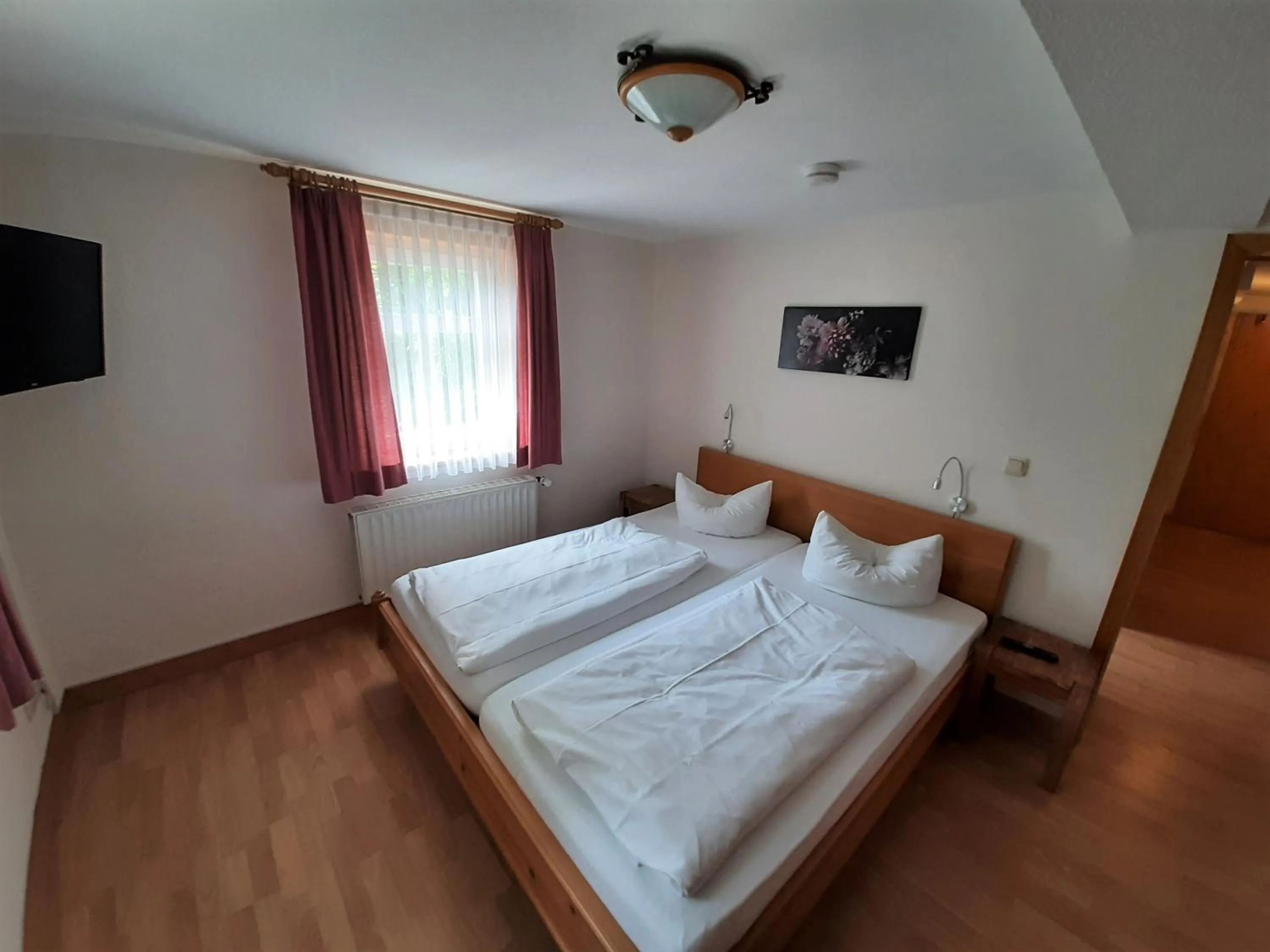 Bedroom, Bed in Landhotel Gemeindeschänke