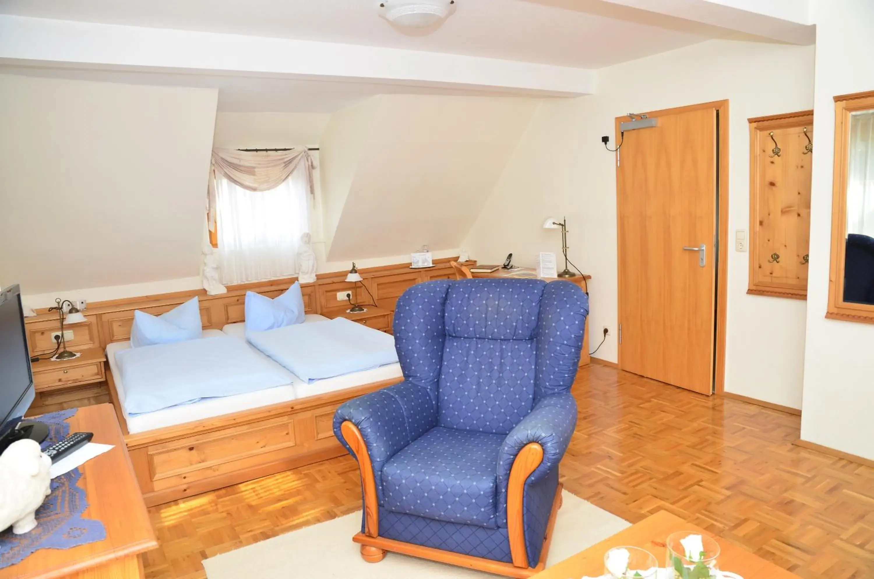 Deluxe Double Room in Landhotel Gemeindeschänke Deluxe Double Room in Landhotel Gemeindeschänke