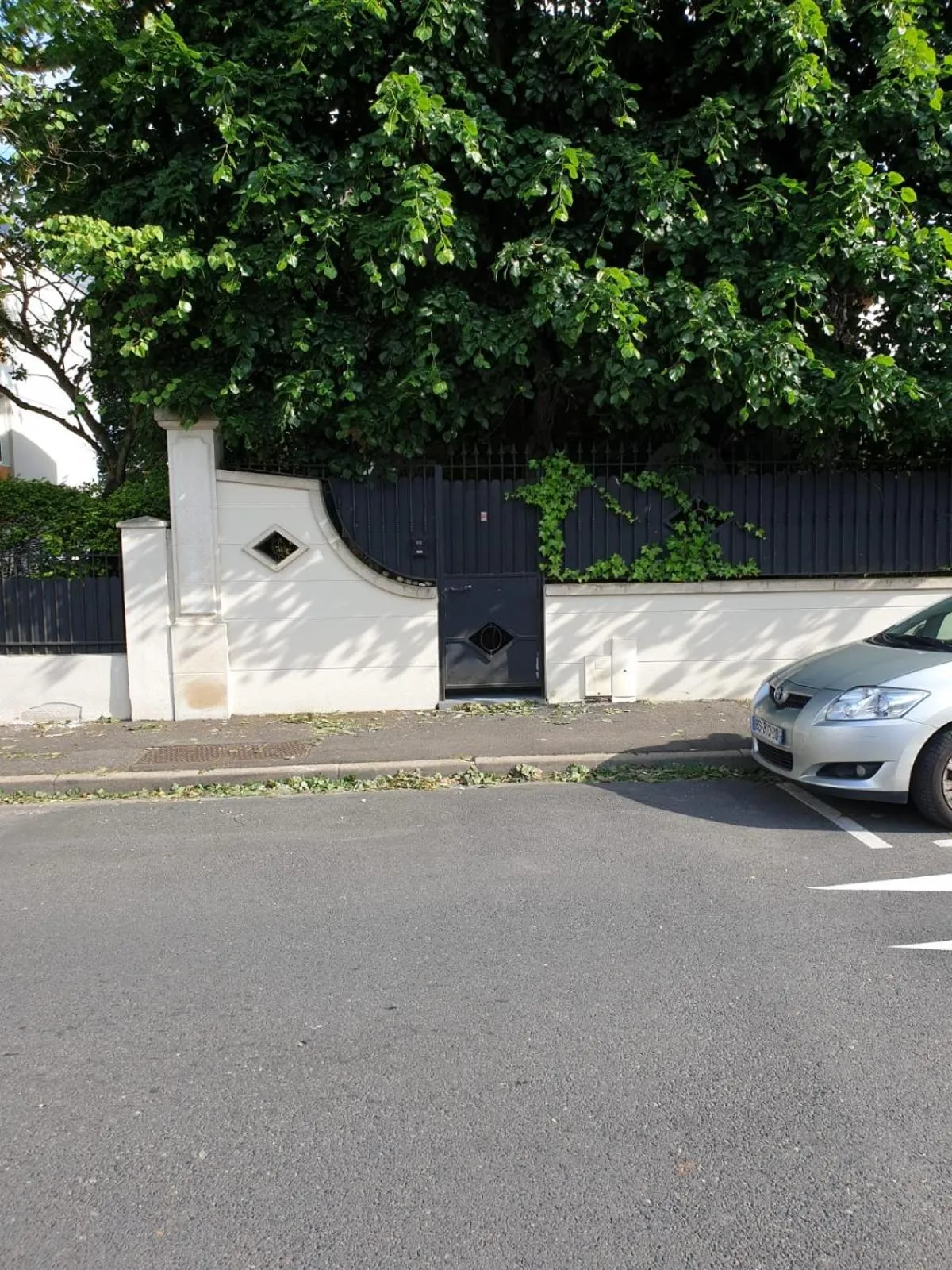 Garden in LA MAISON DE ROBINSON