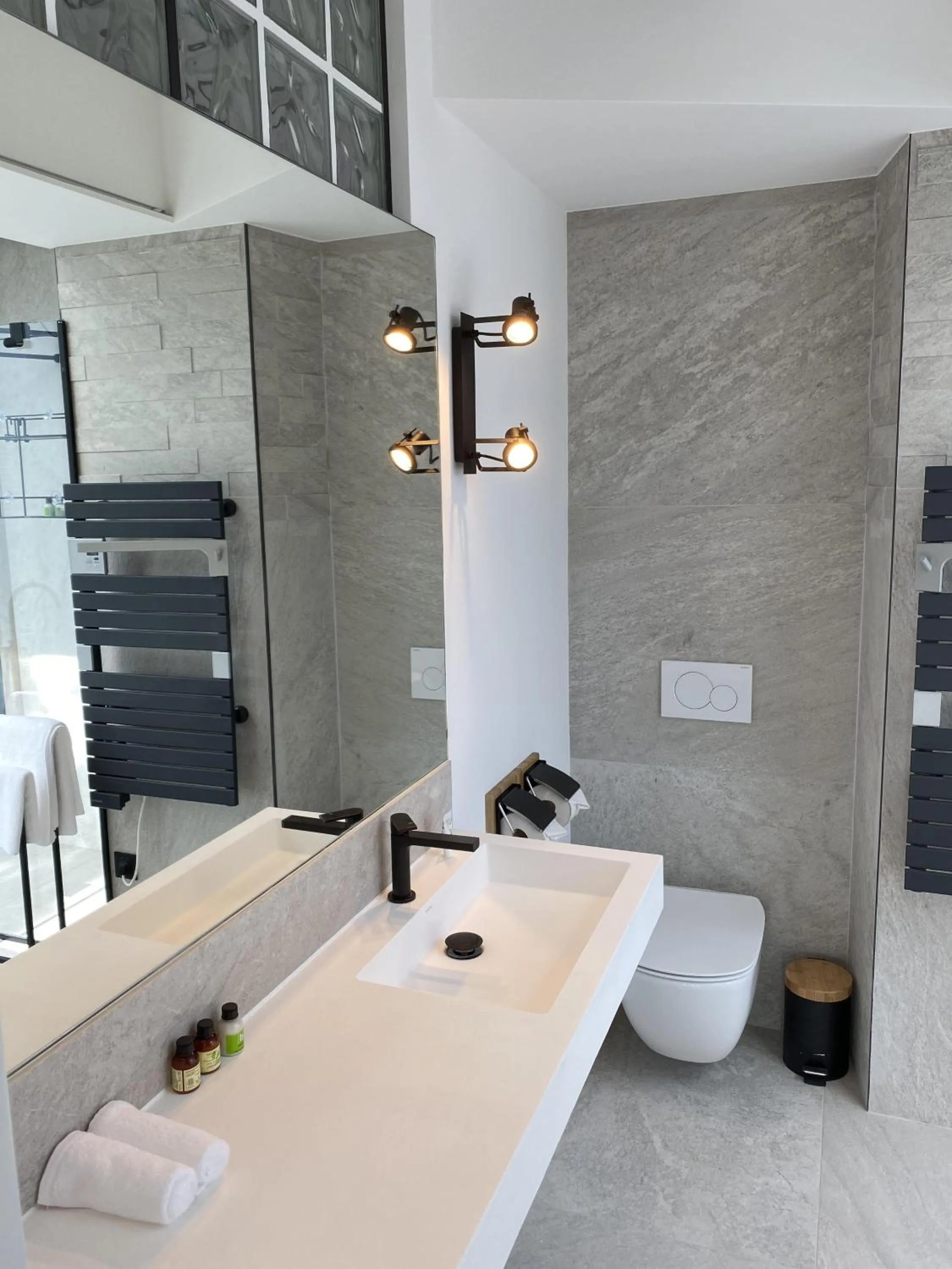 Bathroom in LA MAISON DE ROBINSON