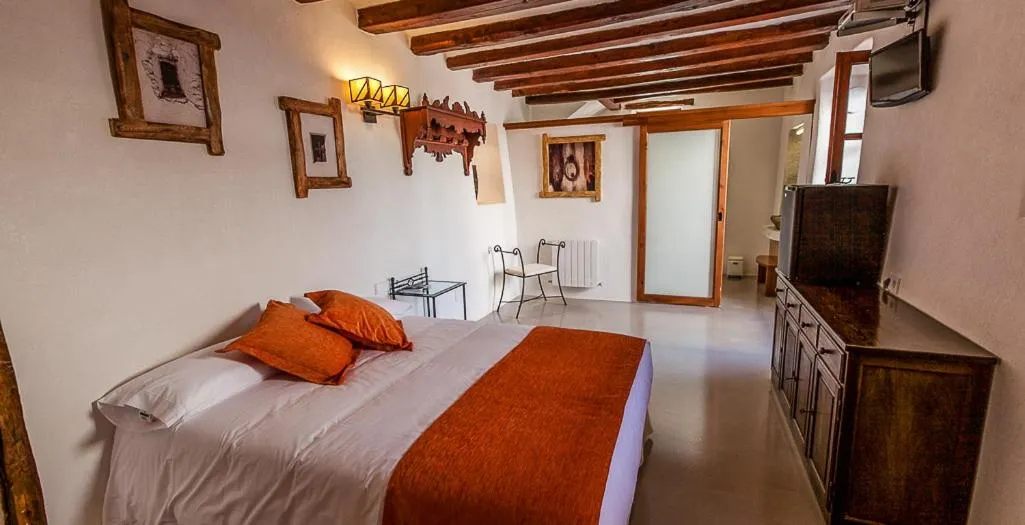 Photo of the whole room, Bed in Agroturismo Can Pere Sord