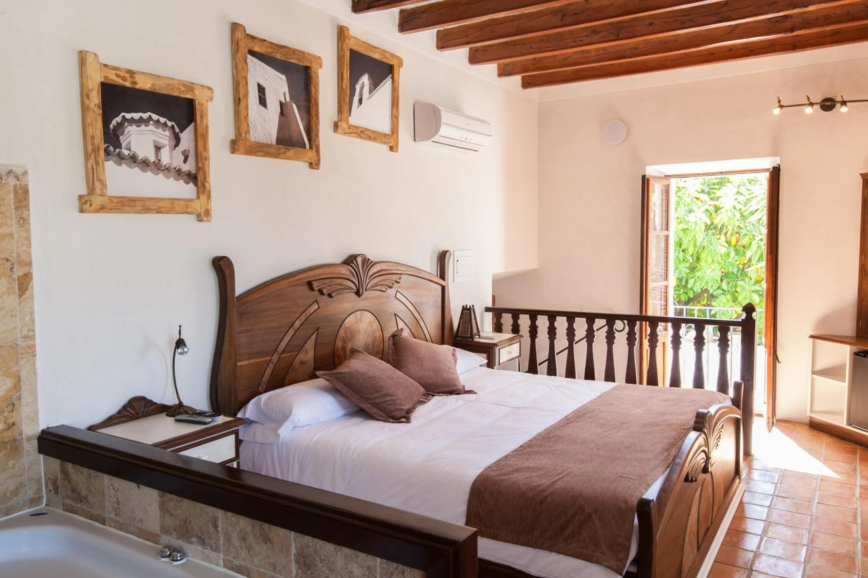 Photo of the whole room, Bed in Agroturismo Can Pere Sord