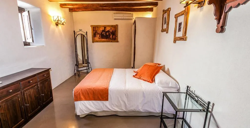 Photo of the whole room, Bed in Agroturismo Can Pere Sord